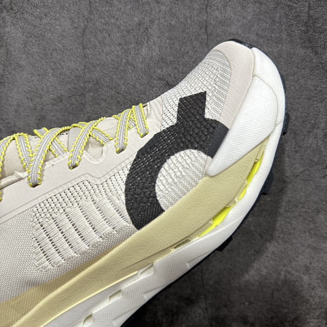 图片[6]-【PZ纯原】On Cloudultra Pro 昂跑 低帮 灰色 百搭舒适透气低邦跑步鞋 高透气的双层网眼鞋面加入轻量TPU，增强耐用性，内里网面如袜套般精确贴合双足；采用Helion Superfoam打造的双层CloudTec®专利鞋底科技，有更宽的Speedboard®速度板，为长距离跑提供更多支撑；相连Cloudt模块的中底增加地面冲击力防护，搭载封闭鞋底凹槽的Missiongrip™外底科技，在碎石路面也能释放所需抓地力，且闭合结构的外底凹槽可防止碎石嵌入；运用FlipReleaseh新技术，位于鞋带系统前掌位置，使用者轻松扳动它，能缓解长距离跑步时脚部肿胀带来的不适感。 尺码：36-47含半码-选品中心