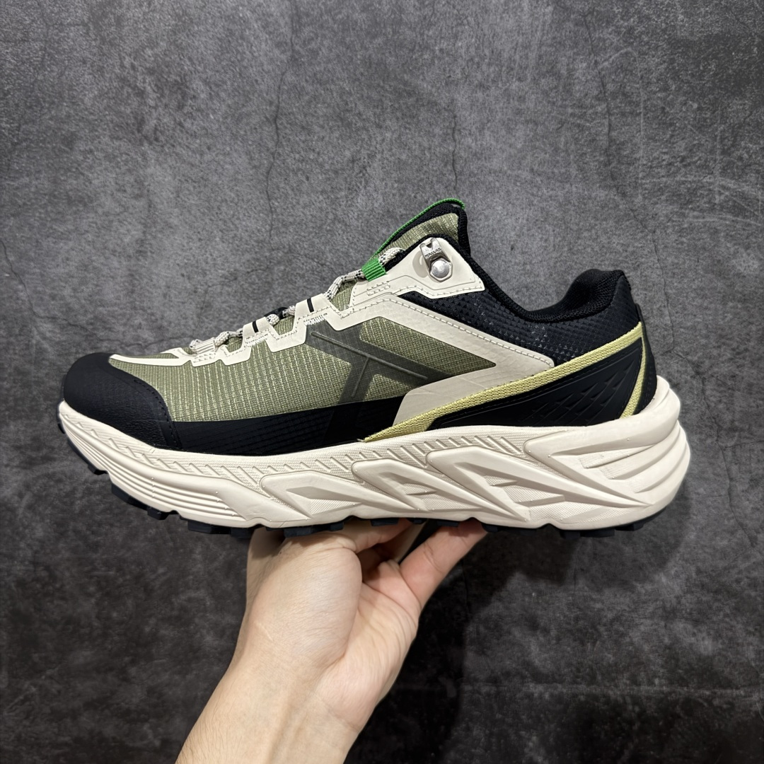 图片[2]-【PK防水版】凯乐石KAILAS 山行-2 GTX 运动户外抓地透气 跑山徒步鞋 凯乐石行云FLT徒步鞋满足了我对春日徒步的全部要求，走了一天都不想脱下来！非常非常的轻，抓地力强还非常防滑，跑跑跳跳都特别轻盈，走了一天也不觉得累。回弹力和支撑力都很好，一直走也没有觉得累。既防水又透气，让双脚保持干爽！ 尺码： 40-45 编码： XSC320330-选品中心