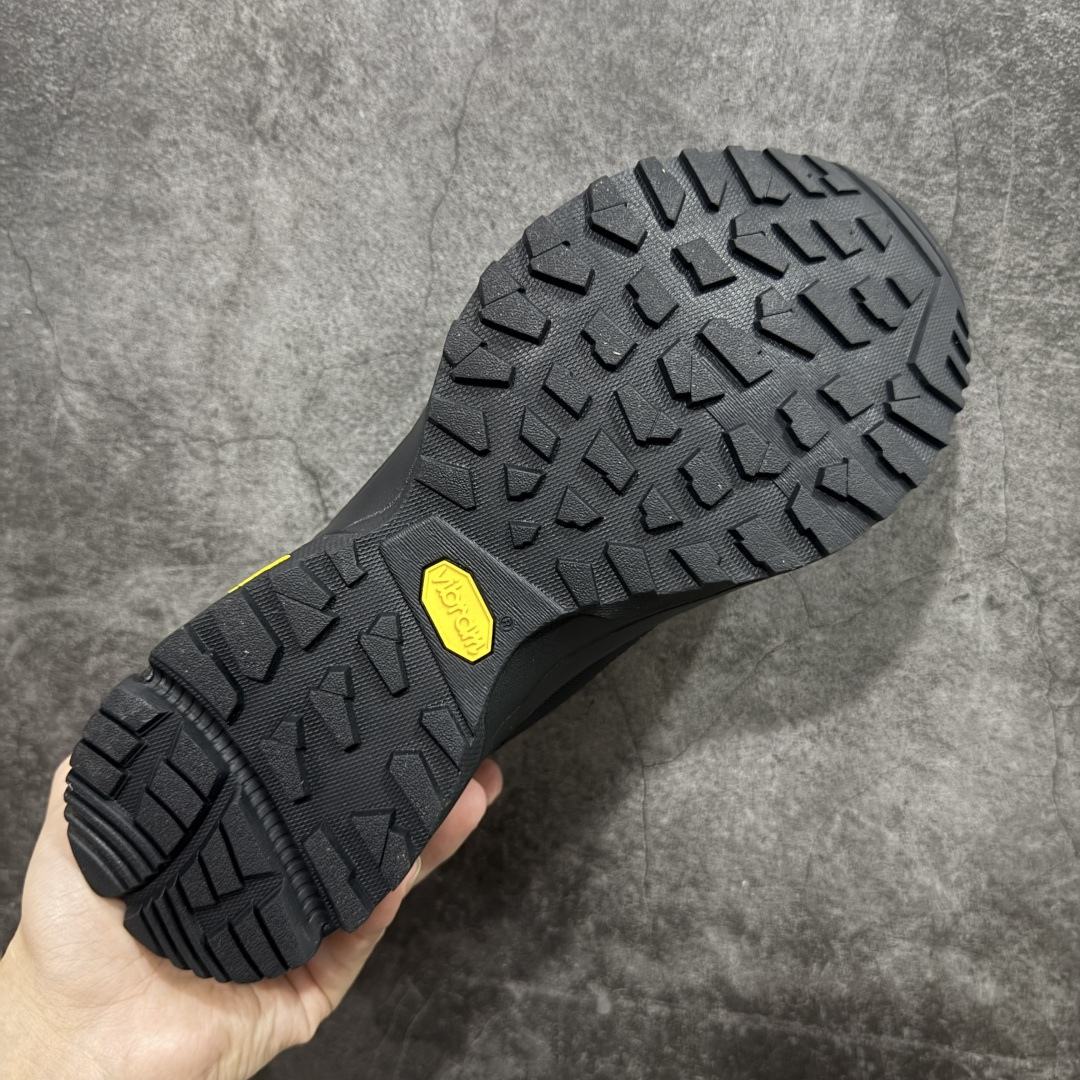 图片[9]-【Top纯原】凯乐石KAILAS 界山GTX BOA 户外运动 防滑耐磨防水 低帮 登山徒步鞋 男女款 正确大底区别市场公版错误字体底 正确细节 gtx防水鞋面 价格合理不杀猪！ KAILAS凯乐石品牌是全球三大全系攀登品牌之一，于2003年创立于中国广州，致力于为有攀登梦想的户外运动员及爱好者，研发制造功能性专业装备，满足他们在极限环境下安全舒适的需求，凯乐石专注于科技面料的开发及专业功能设计，产品线覆盖登山、攀岩、徒步、越野跑山、露营、旅行等多项户外运动，通过运动员的测试反馈，不断进化迭代，产品荣获国内外大奖71座，发明专利21个，更突破性的自主研发攀登器械，打造出中国的攀登硬实力 尺码：36-45含半码-选品中心