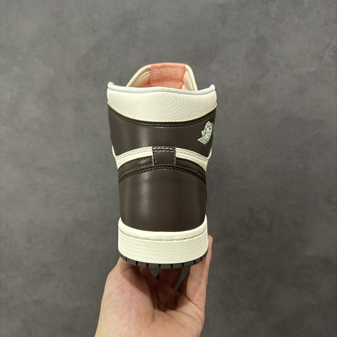图片[4]-【H11版本】耐克Nike Air Jordan 1 Retro High OG AJ1代经典复古经典高帮白棕百搭文化篮球鞋 FD2596-200 公司级真标半码制#原档案原数据开发版型#采用荔枝纹头层皮革鞋面材质#原厂立体填充鞋舌海绵#中底注胶孔及缜密中底拉帮工艺#原数据开发模具大底 尺码： 35.5 36 36.5 37.5 38 38.5 39 40 40.5 41 42 42.5 43 44 44.5 45 46 47.5 编码：H11B290300-选品中心