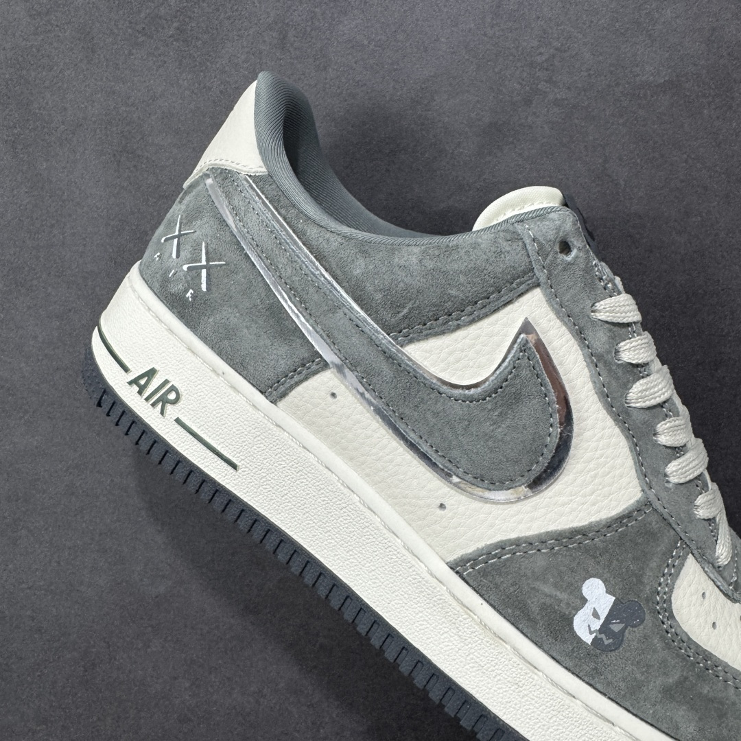 图片[6]-【定制版】NIke Air Force 1 \’07 Low “暴力熊联名——灰猪八”空军一号 低帮 运动鞋 休闲鞋 折边针车 工艺难度大 原楦头原纸板 原装鞋盒 定制五金配件 内置全掌气垫 原厂鞋底 货号：SY1388-004 尺码：36 36.5 37.5 38 38.5 39 40 40.5 41 42 42.5 43 44 44.5 45 编码：HXSA310320-选品中心