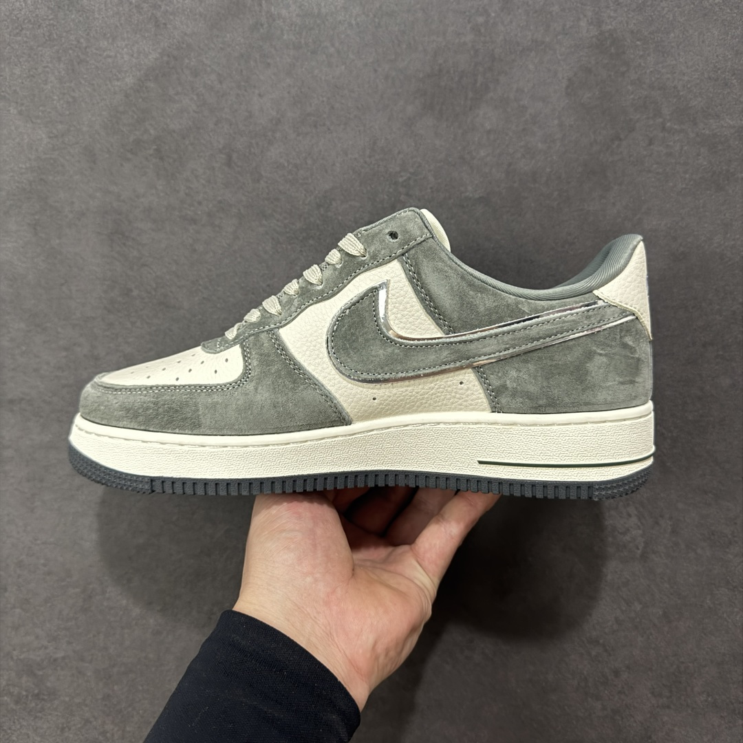 图片[2]-【定制版】NIke Air Force 1 \’07 Low “暴力熊联名——灰猪八”空军一号 低帮 运动鞋 休闲鞋 折边针车 工艺难度大 原楦头原纸板 原装鞋盒 定制五金配件 内置全掌气垫 原厂鞋底 货号：SY1388-004 尺码：36 36.5 37.5 38 38.5 39 40 40.5 41 42 42.5 43 44 44.5 45 编码：HXSA310320-选品中心