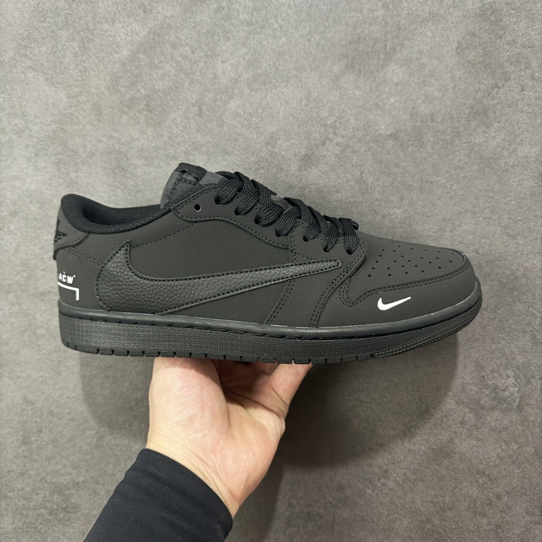 【定制版】Nike Air Jordan 1 x Travis Scott AJ1倒勾 乔一倒钩 ‘DIY’定制 耐克 低帮文化篮球鞋 完美品质出货 细节如图所示 鞋面切割工整 冲孔整齐干净 中底拉帮线 整体清洁度非常好 货号:AC1808-190 尺码:36 36.5 37.5 38 38.5 39 40 40.5 41 42 42.5 43 44 45 编码:HXSB330340-选品中心