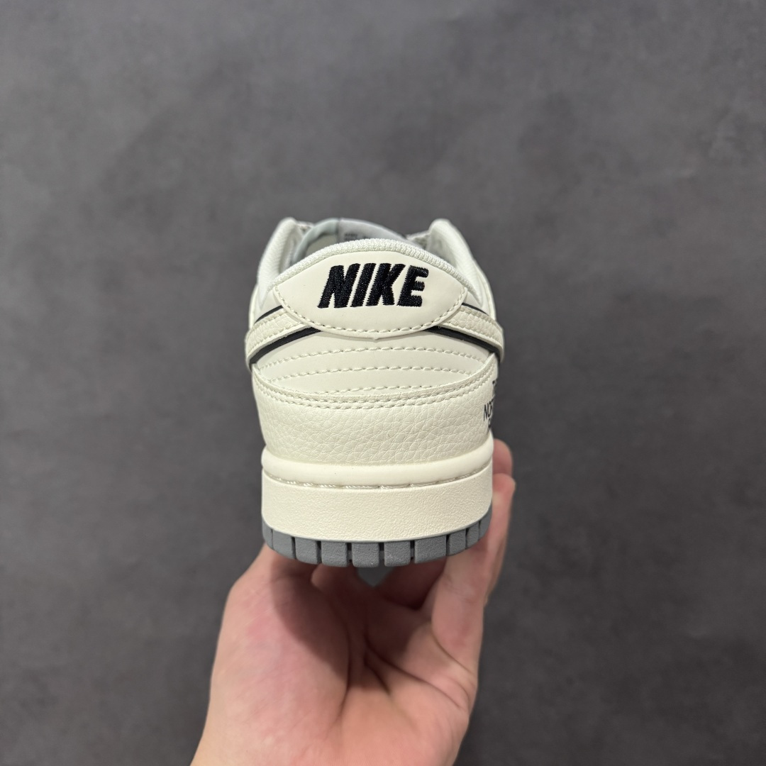 图片[4]-【定制版】The North Face x Nk SB Dunk Low 定制配色 北面联名 复古低帮休闲百搭板鞋 公司级版本 定制鞋盒 大厂流水生产 超高清洁度 皮料切割干净无任何毛边 橡胶大底 防滑耐磨 舒适上脚 货号：JP1628-024  尺码：36 36.5 37.5 38 38.5 39 40 40.5 41 42 42.5 43 44 44.5 45 编码：HXSB330340-选品中心