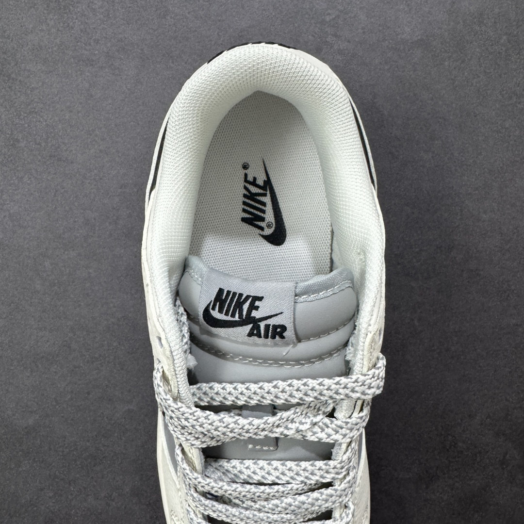 图片[7]-【定制版】The North Face x Nk SB Dunk Low 定制配色 北面联名 复古低帮休闲百搭板鞋 公司级版本 定制鞋盒 大厂流水生产 超高清洁度 皮料切割干净无任何毛边 橡胶大底 防滑耐磨 舒适上脚 货号：JP1628-024  尺码：36 36.5 37.5 38 38.5 39 40 40.5 41 42 42.5 43 44 44.5 45 编码：HXSB330340-选品中心