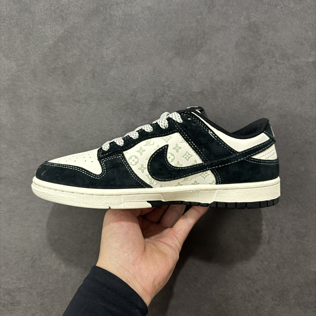 图片[2]-【定制版】Louis Vuitton x Nk SB Dunk Low 定制配色 Lv联名 复古低帮休闲百搭板鞋 公司级版本 定制鞋盒 大厂流水生产 超高清洁度 皮料切割干净无任何毛边 橡胶大底 防滑耐磨 舒适上脚 货号：CX5050-Y19  尺码：36 36.5 37.5 38 38.5 39 40 40.5 41 42 42.5 43 44 44.5 45 编码：HXSB330340-选品中心