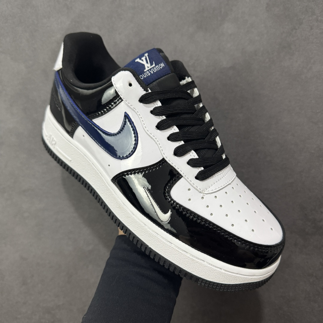 图片[3]-【定制版】海外限量发售！公司级NIke Air Force 1 \’07 Low “LV联名漆皮”空军一号 低帮 运动鞋 休闲鞋 折边针车 工艺难度大 原楦头原纸板 原装鞋盒 定制五金配件 内置全掌气垫 原厂鞋底 货号：DF0188-101 尺码：36 36.5 37.5 38 38.5 39 40 40.5 41 42 42.5 43 44 44.5 45-选品中心
