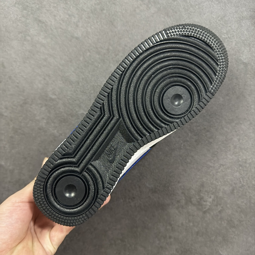 图片[9]-【定制版】海外限量发售！公司级NIke Air Force 1 \’07 Low “LV联名漆皮”空军一号 低帮 运动鞋 休闲鞋 折边针车 工艺难度大 原楦头原纸板 原装鞋盒 定制五金配件 内置全掌气垫 原厂鞋底 货号：DF0188-101 尺码：36 36.5 37.5 38 38.5 39 40 40.5 41 42 42.5 43 44 44.5 45-选品中心