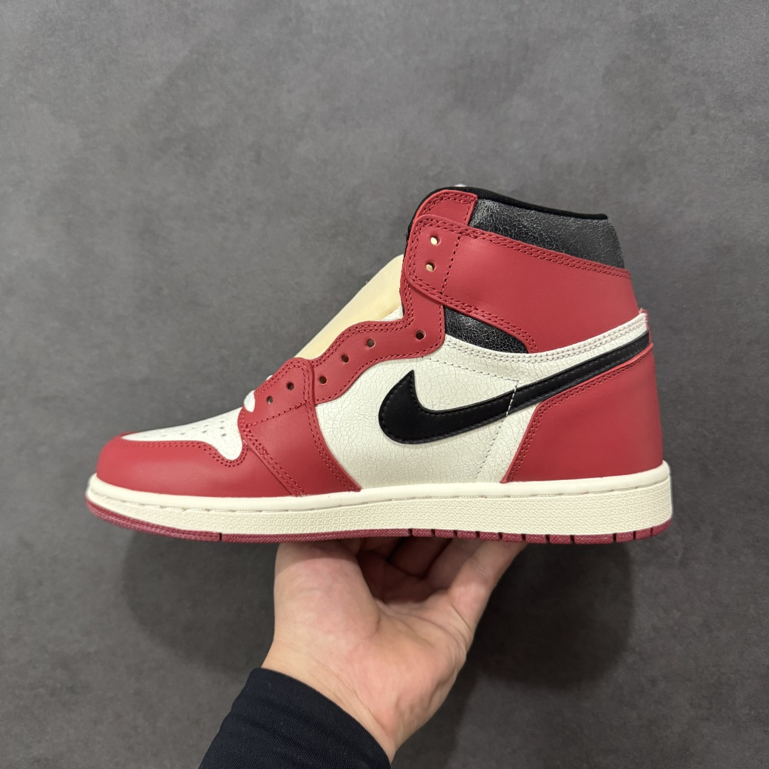 图片[2]-【头层BC版】Nike Air Jordan aj1 Retro High OG 复古芝加哥 百搭休闲文化运动篮球鞋 口碑AJ大厂出品 全系列原楦原纸板开发 原厂头层皮料加持 原厂定型后跟完美效果 裁片超高清洁度 针车 细节到位 性价比十足💪🏻 货号：DZ5485-612 尺码：40-47.5（半）-选品中心