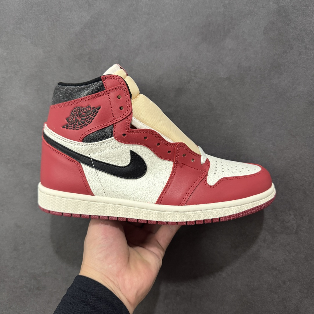 【头层BC版】Nike Air Jordan aj1 Retro High OG 复古芝加哥 百搭休闲文化运动篮球鞋 口碑AJ大厂出品 全系列原楦原纸板开发 原厂头层皮料加持 原厂定型后跟完美效果 裁片超高清洁度 针车 细节到位 性价比十足💪🏻 货号:DZ5485-612 尺码:40-47.5(半)-选品中心
