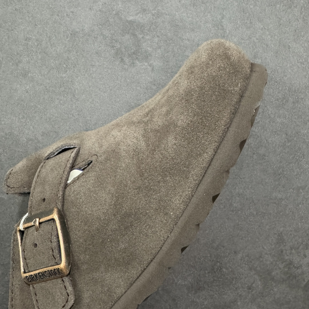 图片[5]-【纯原Y版真羊毛】Birkenstock 博肯软木软底半拖 羊毛一体拖鞋 区别市场版本 市场最高品质 注意真羊毛 区别市场便宜毛拖 假羊毛‼️ BK博肯鞋，家喻户晓，每个时尚博主都爱的单品！非常好搭配，一年可以穿三季的鞋子。虽然经典，但是我们从未忽视它的舒适度。我们精心挑选软硬度适中的木屑脚床，不易开裂不易变型；完美的切合人体工学的底弧，脚床上还特意优化➕一层乳胶，让我们每一脚都像踩在枕头般的感觉！时尚girl 必备单品！ 鞋面：进口高丝光牛反毛皮 内里：羊毛里（真毛） 底：木屑脚床➕防滑EVA底片 尺码：35-40-选品中心