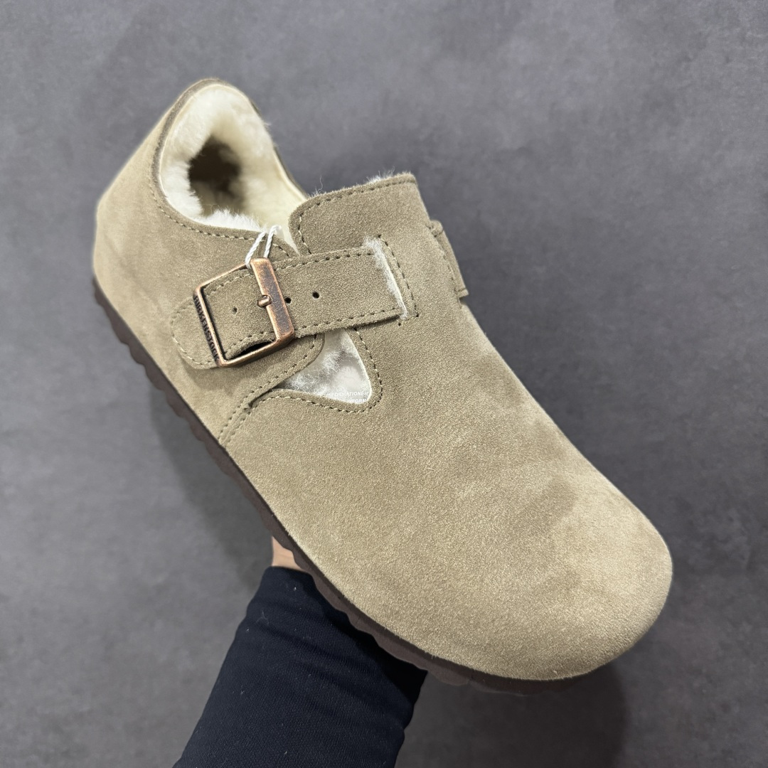 图片[3]-【纯原Y版真羊毛】Birkenstock 博肯软木软底半拖 羊毛一体全包懒人鞋 区别市场版本 市场最高品质 注意真羊毛 区别市场便宜毛拖 假羊毛‼️ BK博肯鞋，家喻户晓，每个时尚博主都爱的单品！非常好搭配，一年可以穿三季的鞋子。虽然经典，但是我们从未忽视它的舒适度。我们精心挑选软硬度适中的木屑脚床，不易开裂不易变型；完美的切合人体工学的底弧，脚床上还特意优化➕一层乳胶，让我们每一脚都像踩在枕头般的感觉！时尚girl 必备单品！ 鞋面：进口高丝光牛反毛皮 内里：羊毛里（真毛） 底：木屑脚床➕防滑EVA底片 尺码：35-40-选品中心