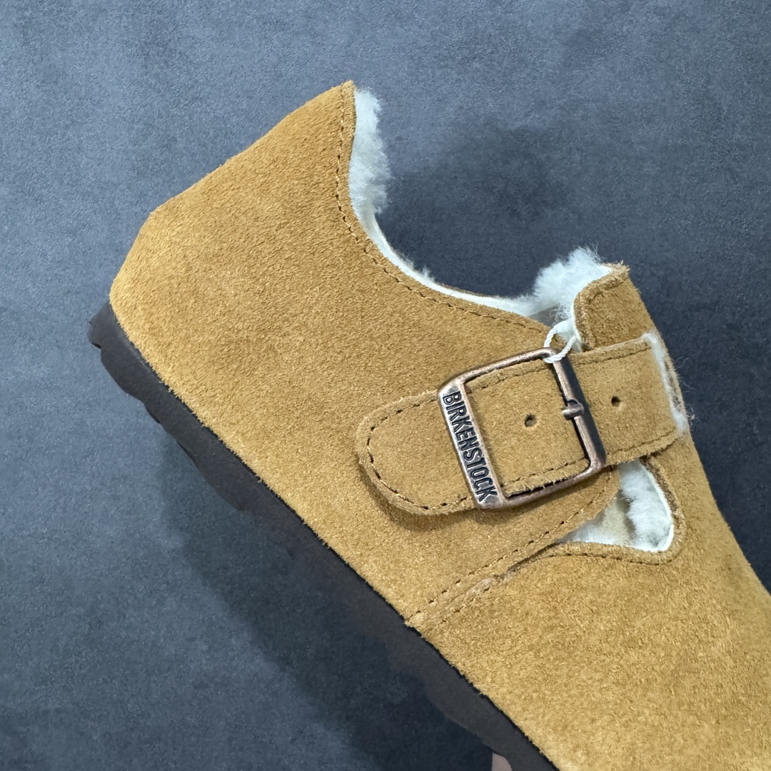 图片[6]-【纯原Y版真羊毛】Birkenstock 博肯软木软底半拖 羊毛一体全包懒人鞋 区别市场版本 市场最高品质 注意真羊毛 区别市场便宜毛拖 假羊毛‼️ BK博肯鞋，家喻户晓，每个时尚博主都爱的单品！非常好搭配，一年可以穿三季的鞋子。虽然经典，但是我们从未忽视它的舒适度。我们精心挑选软硬度适中的木屑脚床，不易开裂不易变型；完美的切合人体工学的底弧，脚床上还特意优化➕一层乳胶，让我们每一脚都像踩在枕头般的感觉！时尚girl 必备单品！ 鞋面：进口高丝光牛反毛皮 内里：羊毛里（真毛） 底：木屑脚床➕防滑EVA底片 尺码：35-40-选品中心