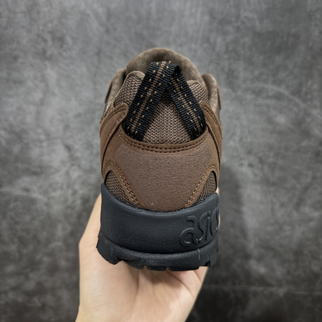 图片[4]-【纯原版】Asics Gel-PICKAX 亚瑟士运动休闲透气专业跑鞋 鞋面采用反绒皮与网布拼接 透气舒适兼具休闲时尚 结合简明的配色 展现品牌的传承 及引领复古流行的主题 虎爪造型的LOGO 鞋身稳定包裹系统 支撑鞋身 经典宽大鞋型配备防偏移设计 提升包裹性 穿着舒适 鞋面透气孔设计 提供透气性 尺码：36 37 37.5 38 39 39.5 40 40.5 41.5 42 42.5 43.5 44 45-选品中心