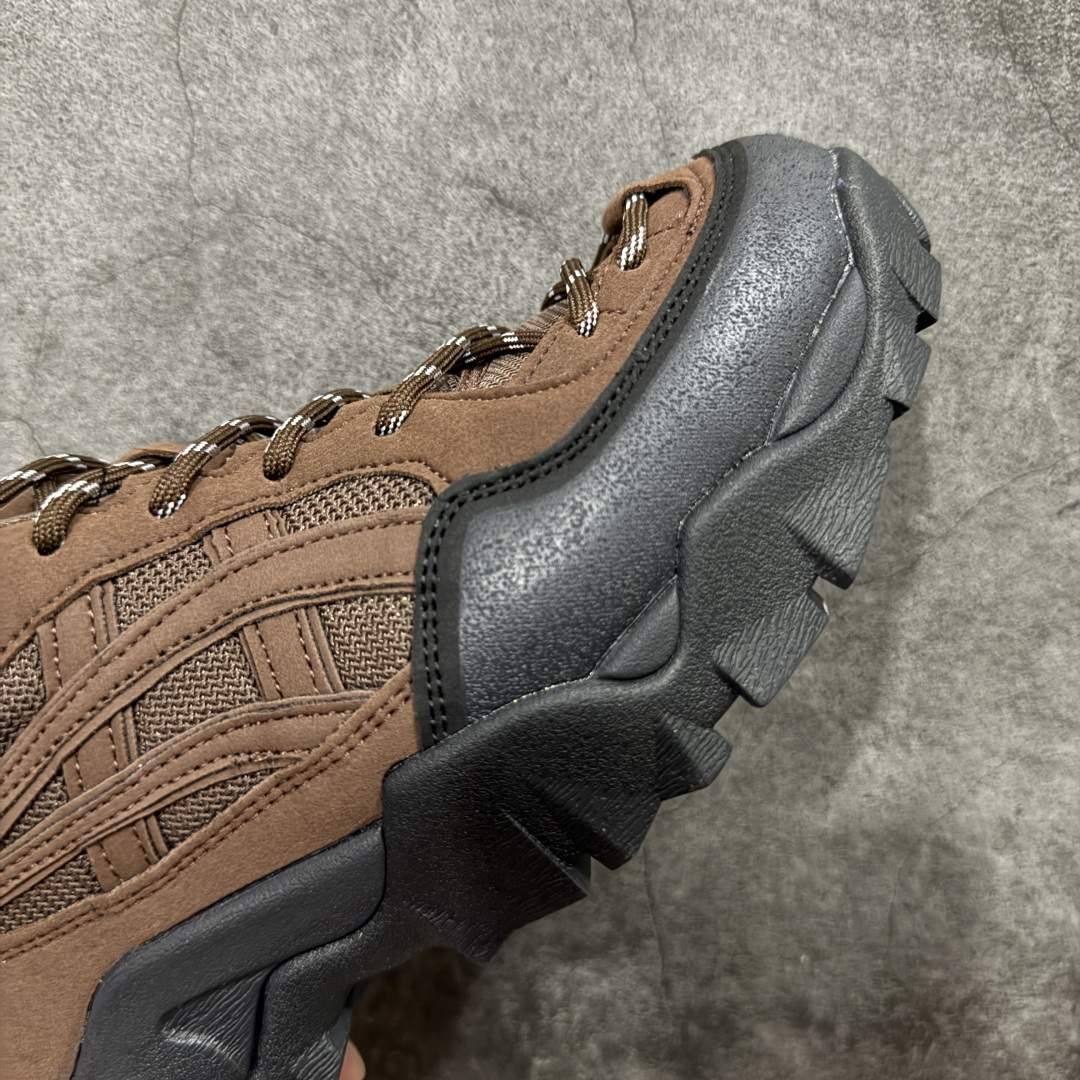 图片[6]-【纯原版】Asics Gel-PICKAX 亚瑟士运动休闲透气专业跑鞋 鞋面采用反绒皮与网布拼接 透气舒适兼具休闲时尚 结合简明的配色 展现品牌的传承 及引领复古流行的主题 虎爪造型的LOGO 鞋身稳定包裹系统 支撑鞋身 经典宽大鞋型配备防偏移设计 提升包裹性 穿着舒适 鞋面透气孔设计 提供透气性 尺码：36 37 37.5 38 39 39.5 40 40.5 41.5 42 42.5 43.5 44 45-选品中心