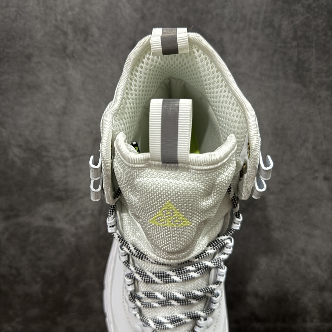 图片[8]-【公司级】Nike ACG GORE-TEX 防滑耐磨 户外高帮运动休闲鞋 这款鞋主打GORE-TEX科技，暴雨天等不良天气也能轻松应对，还配了Air Zoom气垫，踩上去软弹舒适。 鞋底纹路超深，防滑抓地力强，山地石子路都稳得很，户外探险或者城市穿都超有型！ Nike ACG Air Zoom Gaiadome GORE-TEX 男子运动鞋可驾驭多种场合。此鞋款采用耐穿材料，结合 GORE-TEX 技术和经过精心调整的大号凸起底纹，可驾驭陡峭山坡。简而言之，无论是徒步、背包旅行或是简单的探索，这双鞋都能满足你。 货号：DD2858–100 尺码：36-47-选品中心