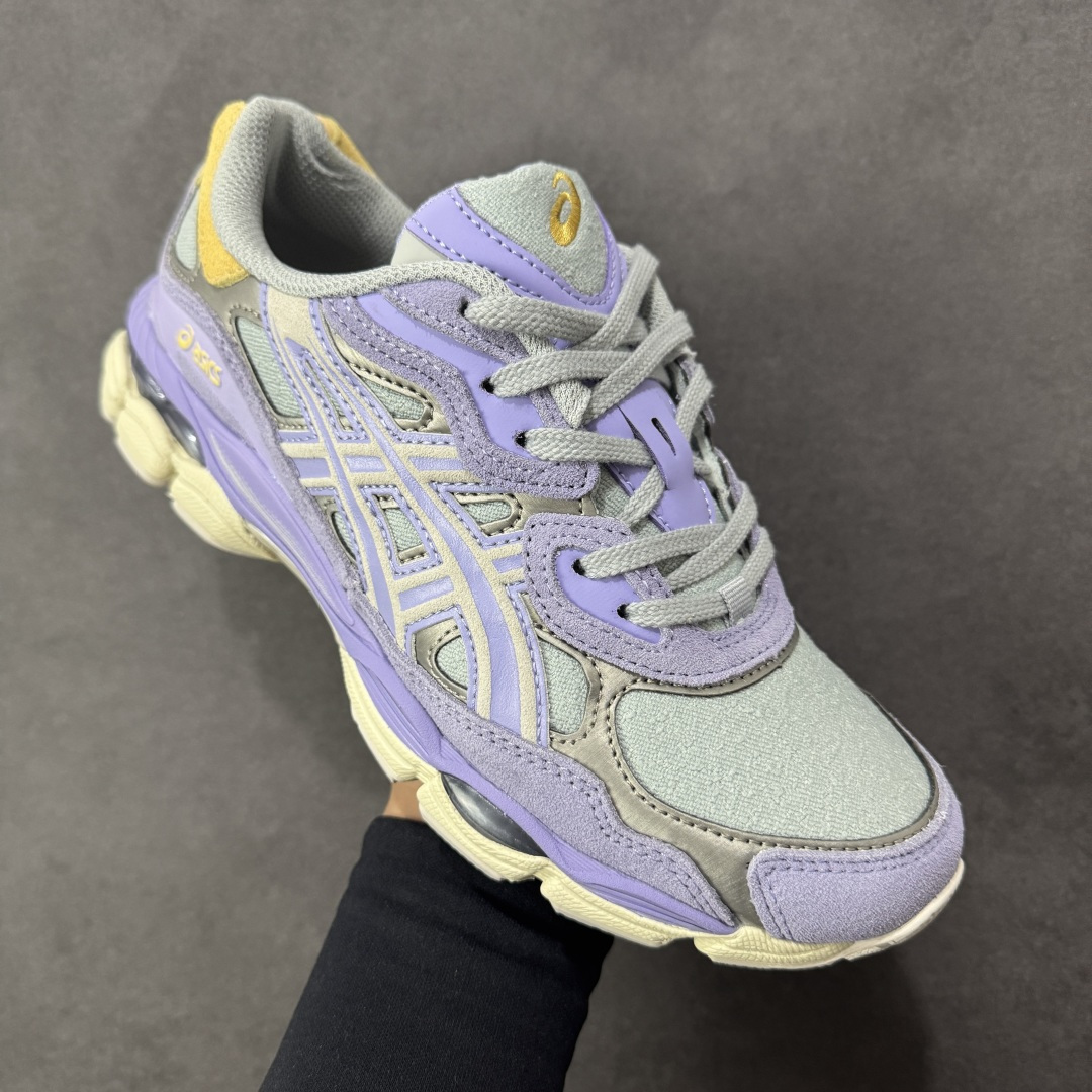 图片[3]-【公司级】Asics Gel-NYC复古单品 亚瑟士ASICSTIGER秋季新款休闲鞋 厚底街头运动休闲鞋 ASICS亚瑟士推出全新GEL-NYC，彰显纽约都市活力 这次的新系列融入了多个版本GEL的经典设计风格，广受好评。其设计灵感来源于GEL-NIMBUS 3,GEL-MC PLUS V 和 GEL-CUMULUS 16 这些往日经典鞋款。GEL-NYC使用GEL-CUMULUS 16鞋款的鞋楦设计,展现了独特的现代化美学。鞋底采用了轻质发泡材料,并在后跟和前掌处采用了ASICS亚瑟士核心科技——GEL缓震胶,赋予鞋款强大的缓冲性能,提供了更柔软舒适的穿着体验。而在原有设计的启发之上,此次鞋款采用更贴合当今潮流趋势的材料和创新技术,展现出纽约充满活力的都市精神。 尺码：36-45-选品中心
