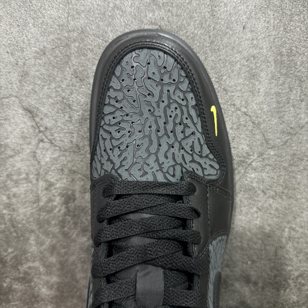 图片[5]-【DT纯原】Air Jordan Low AJ1 乔1黑黄爆裂纹 低帮文化休闲运动板鞋 IM6568-010  市面中低帮最具代表性版本没有之一 口碑大厂出品 品控大底版型不断改良更新 全套原纸板楦头开发 确保原汁原味 完美呈现版型 完美零毛边处理 原厂内置全掌气垫 价格定位良心 平台专用代工流水线出品 一眼公司既视感 拿到手的一瞬间就与众不同 碾压市面所有版本 全部原鞋开发 每一个配色都会采购原鞋确认细节 打破市面看图做货无好货之说 尺码：35.5-46-选品中心