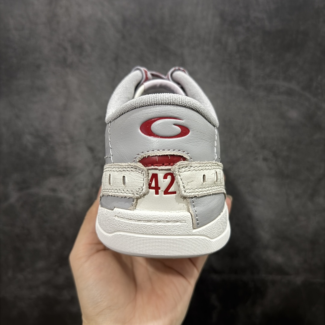 图片[4]-【XA纯原版】Balenciaga Hamptons Worn-Out 巴黎世家十八18代 涤纶（聚酯纤维）牛皮革 圆头系带 低帮 生活休闲鞋板鞋 全套原纸板楦头开发 最原汁原味的灵魂版型 全鞋荧光划线卡点 胶水把控整洁度追求极致完美 每一双都是工艺品 多重QC质检 超越公司货的品控标准 实实在在的免检产品 原盒原配 正确字体电绣 粗细、位置、大小正确 侧边TPU 透气孔匹配意产原版 正确分离大底 TPU软底 原版一致大底LOGO 立体感十足 原厂皮料水洗做旧 采购原厂网纱 偏大一码 尺码：35 36 37 38 39 40 41 42 43 44 45 46-选品中心