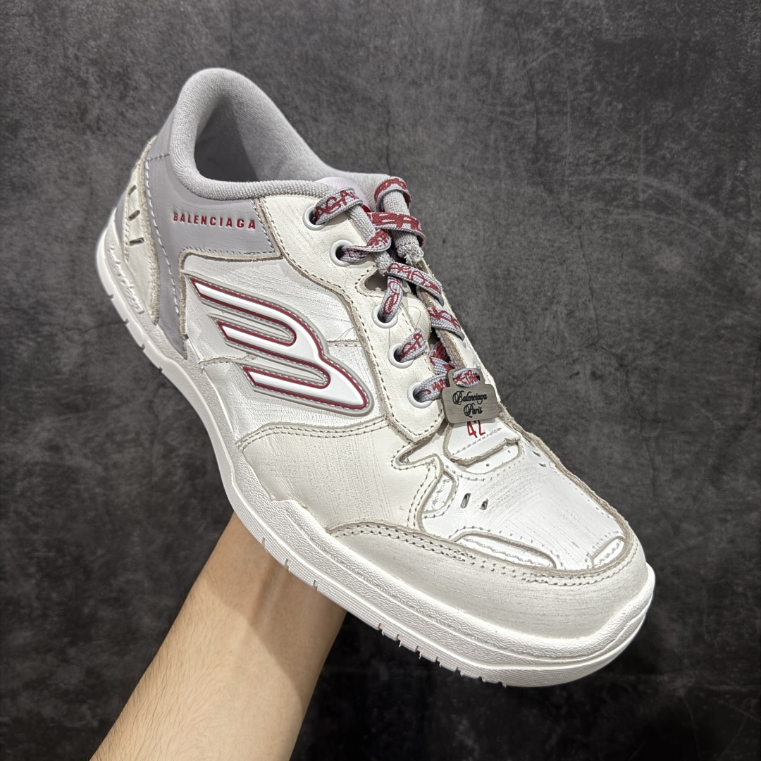 图片[3]-【XA纯原版】Balenciaga Hamptons Worn-Out 巴黎世家十八18代 涤纶（聚酯纤维）牛皮革 圆头系带 低帮 生活休闲鞋板鞋 全套原纸板楦头开发 最原汁原味的灵魂版型 全鞋荧光划线卡点 胶水把控整洁度追求极致完美 每一双都是工艺品 多重QC质检 超越公司货的品控标准 实实在在的免检产品 原盒原配 正确字体电绣 粗细、位置、大小正确 侧边TPU 透气孔匹配意产原版 正确分离大底 TPU软底 原版一致大底LOGO 立体感十足 原厂皮料水洗做旧 采购原厂网纱 偏大一码 尺码：35 36 37 38 39 40 41 42 43 44 45 46-选品中心