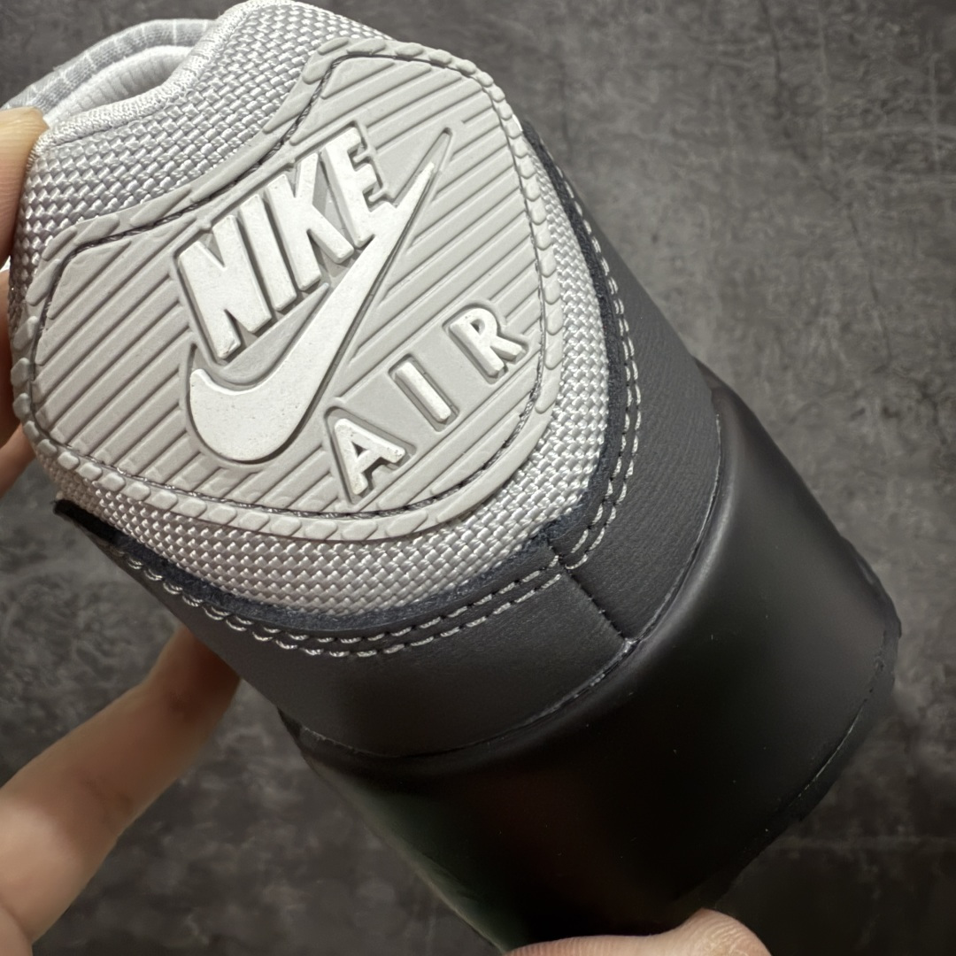 图片[2]-【顶级芯片版】Nike Air Max 90 舒适 复古 合成革减震防滑透气 低帮 休闲跑步鞋 黑灰白 HQ3817-001 鞋舌标可扫码 海外欧州过验版 原纸版原楦头 顶级90款问市 开发数月 原版开发 多道QC质检 鞋型完美复刻 原厂级别工艺 正确色卡 正确气垫蓝光 正确大底 独家私模 采用进口头层牛皮拼接 定位高端市场 行业标杆工艺 尺码：39 40 40.5 41 42 42.5 43 44 44.5 45 46-选品中心