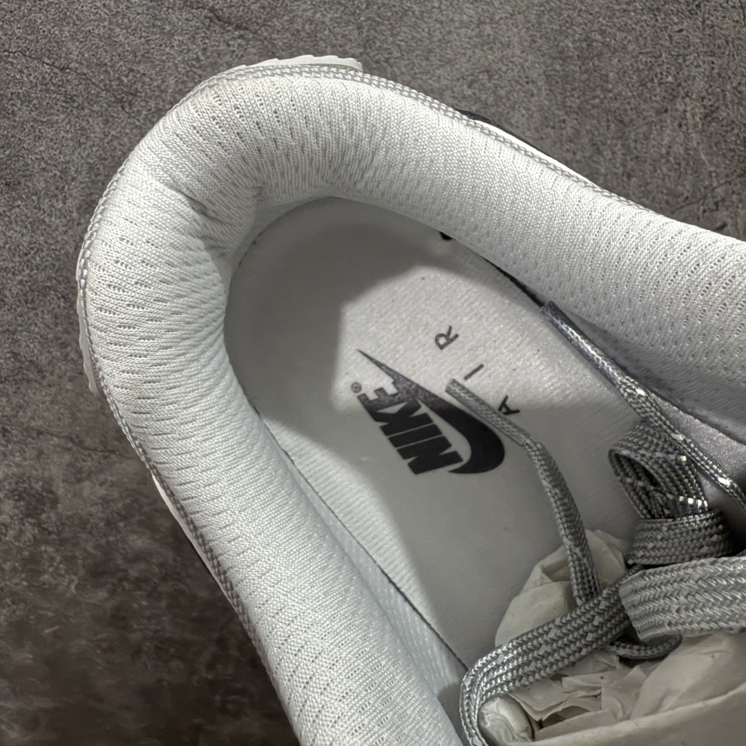 图片[8]-【顶级芯片版】Nike Air Max 90 舒适 复古 合成革减震防滑透气 低帮 休闲跑步鞋 黑灰白 HQ3817-001 鞋舌标可扫码 海外欧州过验版 原纸版原楦头 顶级90款问市 开发数月 原版开发 多道QC质检 鞋型完美复刻 原厂级别工艺 正确色卡 正确气垫蓝光 正确大底 独家私模 采用进口头层牛皮拼接 定位高端市场 行业标杆工艺 尺码：39 40 40.5 41 42 42.5 43 44 44.5 45 46-选品中心