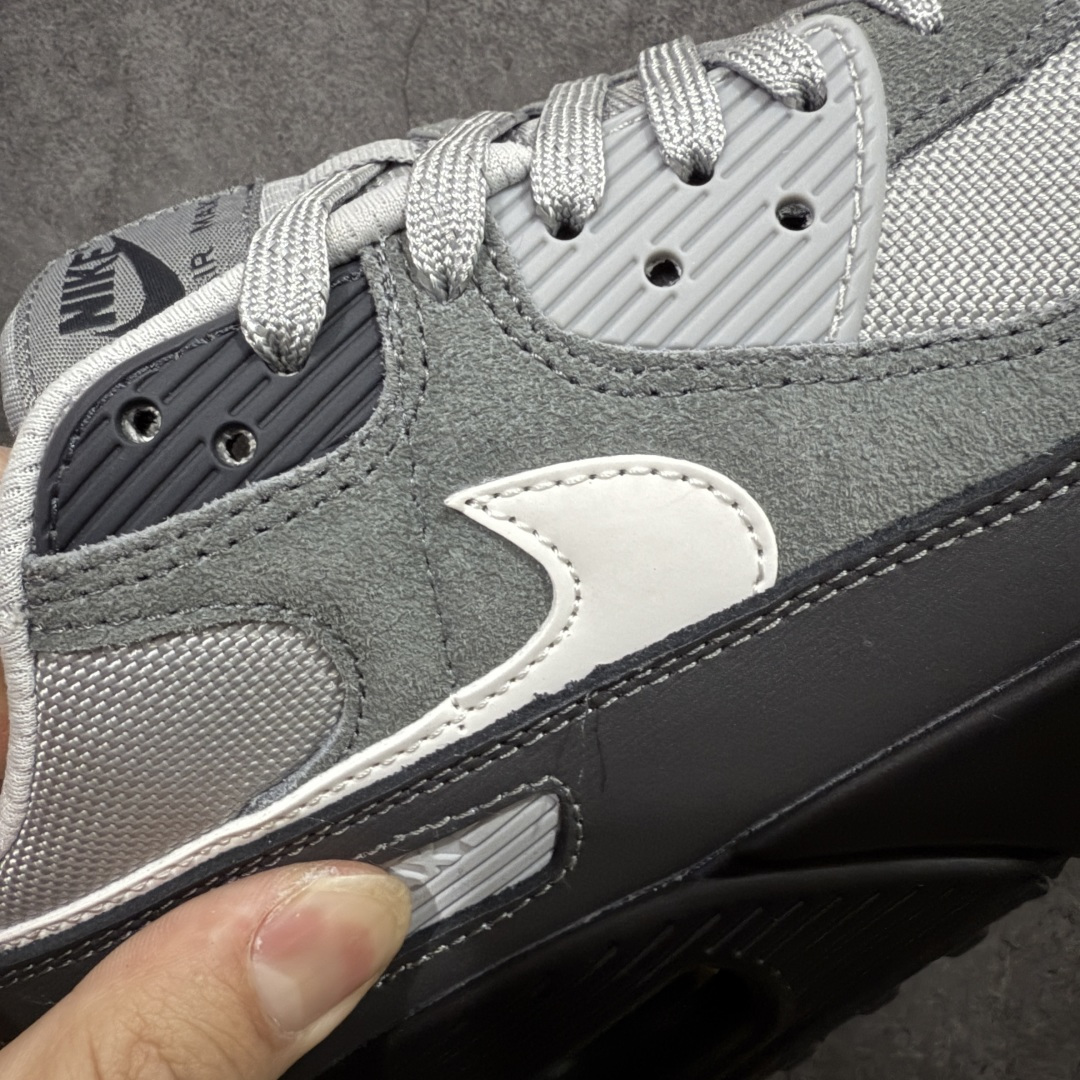 图片[4]-【顶级芯片版】Nike Air Max 90 舒适 复古 合成革减震防滑透气 低帮 休闲跑步鞋 黑灰白 HQ3817-001 鞋舌标可扫码 海外欧州过验版 原纸版原楦头 顶级90款问市 开发数月 原版开发 多道QC质检 鞋型完美复刻 原厂级别工艺 正确色卡 正确气垫蓝光 正确大底 独家私模 采用进口头层牛皮拼接 定位高端市场 行业标杆工艺 尺码：39 40 40.5 41 42 42.5 43 44 44.5 45 46-选品中心
