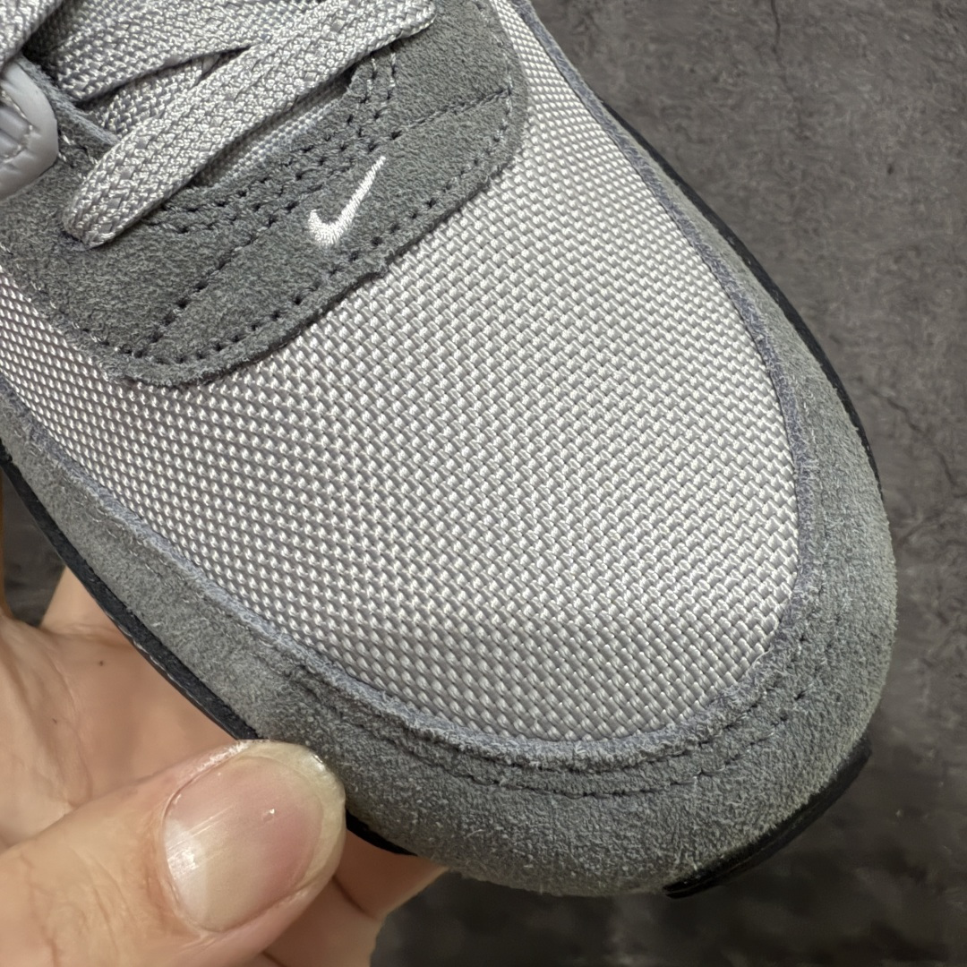 图片[5]-【顶级芯片版】Nike Air Max 90 舒适 复古 合成革减震防滑透气 低帮 休闲跑步鞋 黑灰白 HQ3817-001 鞋舌标可扫码 海外欧州过验版 原纸版原楦头 顶级90款问市 开发数月 原版开发 多道QC质检 鞋型完美复刻 原厂级别工艺 正确色卡 正确气垫蓝光 正确大底 独家私模 采用进口头层牛皮拼接 定位高端市场 行业标杆工艺 尺码：39 40 40.5 41 42 42.5 43 44 44.5 45 46-选品中心