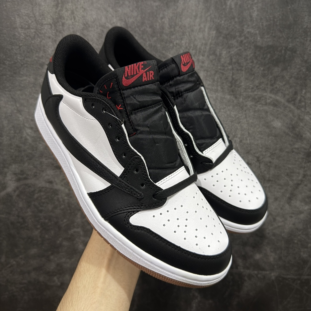 【原厂版】Air Jordan 1 x Travis Scott AJ1 x TS联名黑白倒钩低帮 DZ4137-700 超级强悍品质 可对比市场各大纯原版本 专业aj大厂出品 对细节的把控毋庸置疑 材料也是用最接近原鞋的头层皮料 所有地方都没有做到减配 原厂鞋楦打造完美鞋型 整体鞋型以及后跟做的弧度做的非常好 鞋带为原厂打蜡鞋带 粗细程度同步原鞋 裁片清洁度到位 无明显瑕疵毛边 免修产品 正确针车 该重针 该有尖角的地方都有做到 鞋价格非常香 转手可闭眼卖高价 到手各位就知道货有多好 绝对秒杀一切同价格货品 尺码：36-47.5-选品中心