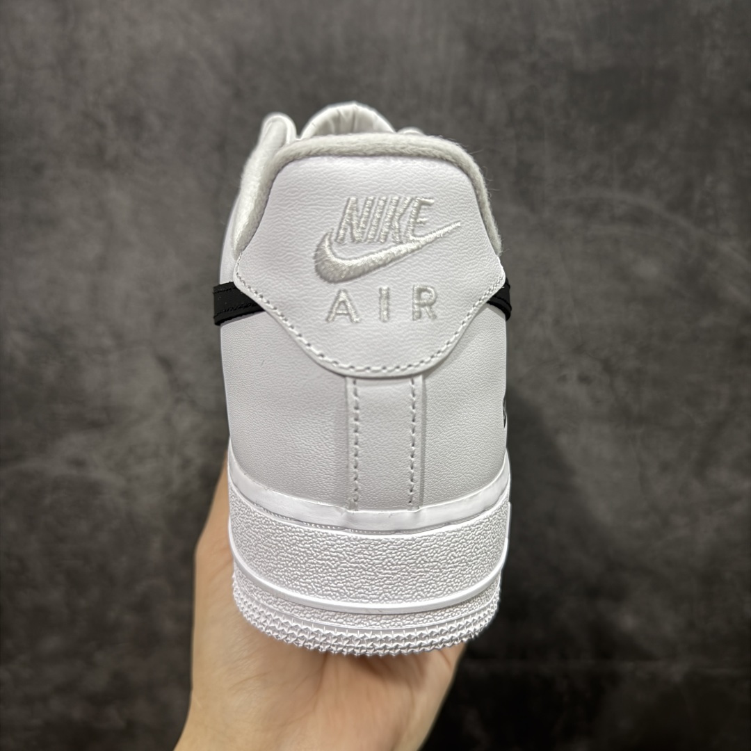 图片[4]-【GX2.0纯原】Supreme x NK Air Force 1 Low \’07 空军一号低帮经典板鞋联名 白黑 CU9225-102 顶级空军 皮料质感可媲美原版 细节吊打市场其他代号版本 全鞋电脑针车 工整有序 原厂港宝加持完美还原灵魂版型 原盒原配从里到外百分百还原 原厂全头层原厂皮料 原标原盒 内置Sole气垫 中底白色背胶 中底划线 已经无限的接近公司 原厂楦头 原厂刺绣 后跟弧度修正 正确中底四线防伪 尺码：36 36.5 37.5 38 38.5 39 40 40.5 41 42 42.5 43 44 44.5 45 46-选品中心