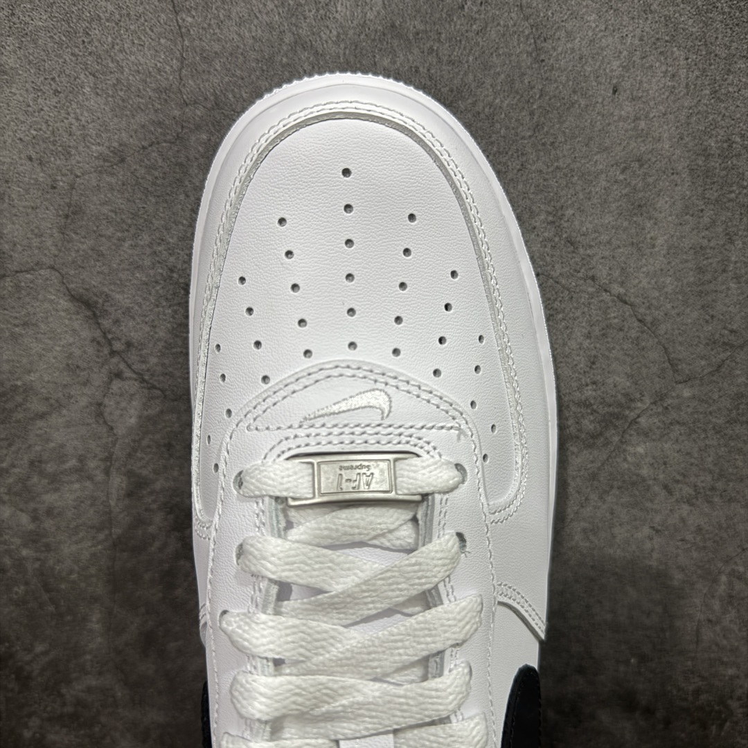 图片[5]-【GX2.0纯原】Supreme x NK Air Force 1 Low \’07 空军一号低帮经典板鞋联名 白黑 CU9225-102 顶级空军 皮料质感可媲美原版 细节吊打市场其他代号版本 全鞋电脑针车 工整有序 原厂港宝加持完美还原灵魂版型 原盒原配从里到外百分百还原 原厂全头层原厂皮料 原标原盒 内置Sole气垫 中底白色背胶 中底划线 已经无限的接近公司 原厂楦头 原厂刺绣 后跟弧度修正 正确中底四线防伪 尺码：36 36.5 37.5 38 38.5 39 40 40.5 41 42 42.5 43 44 44.5 45 46-选品中心