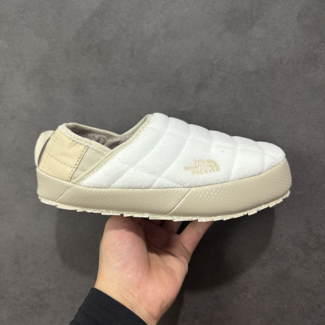 【公司级】北面 THE NORTH FACE Thermoball Traction 舒适耐磨 減震耐磨 低帮 户外功能鞋 加绒系列 货号: NFOA7W4L-32F 尺码:36 37 38 39 40 41 42 43 44 45 编码:GLB210220-选品中心
