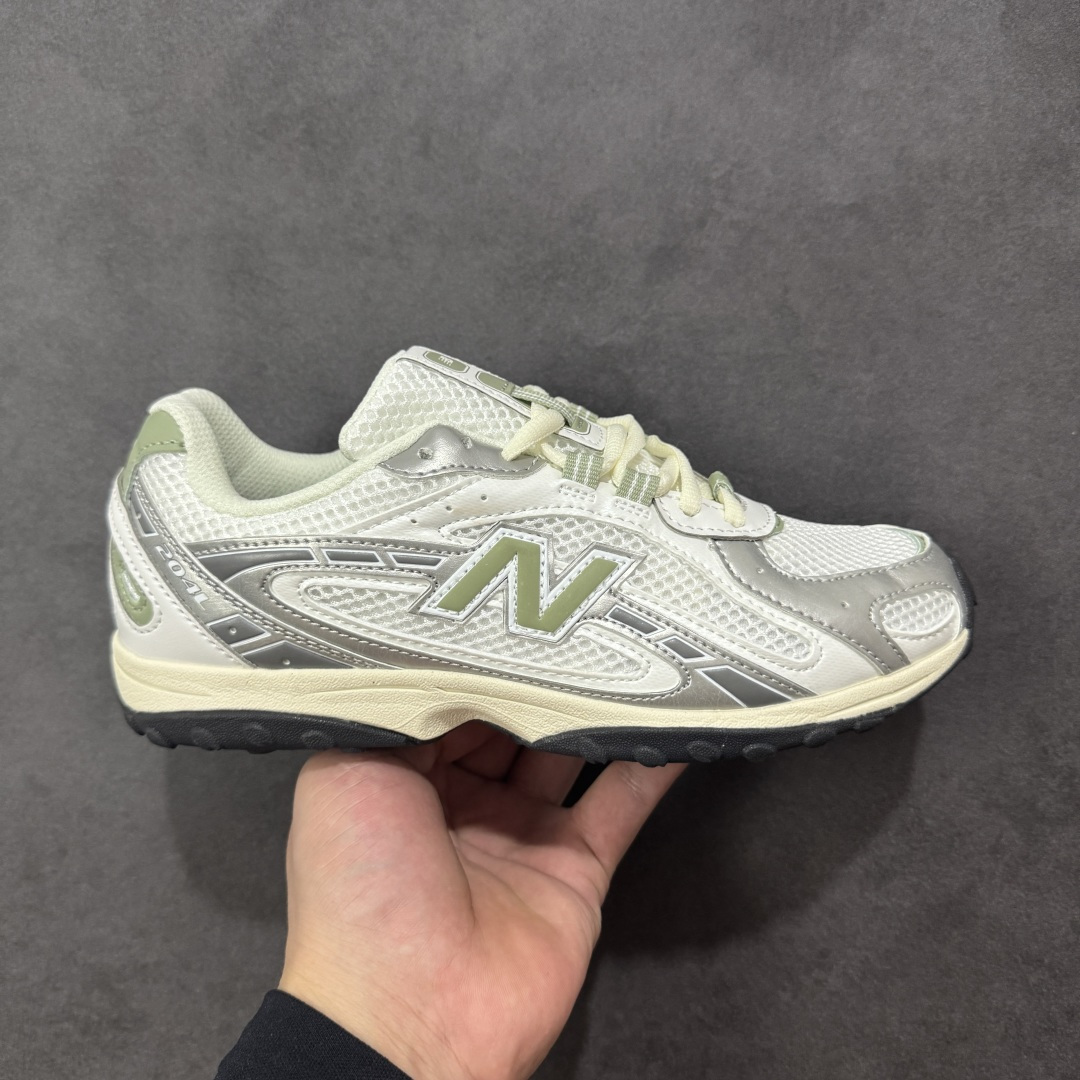 【GQ福利特价】NB新百伦New Balance 204L系列低帮薄底复古风休闲运动慢跑鞋 #升级原楦原纸版开发 #采用环保绒面革鞋面材质 #搭载EVA 科技中底组合防滑耐磨橡胶大底❗️ 尺码:36 37 37.5 38 38.5 39.5 40 40.5 41.5 42 42.5 43 44 44.5 45-选品中心