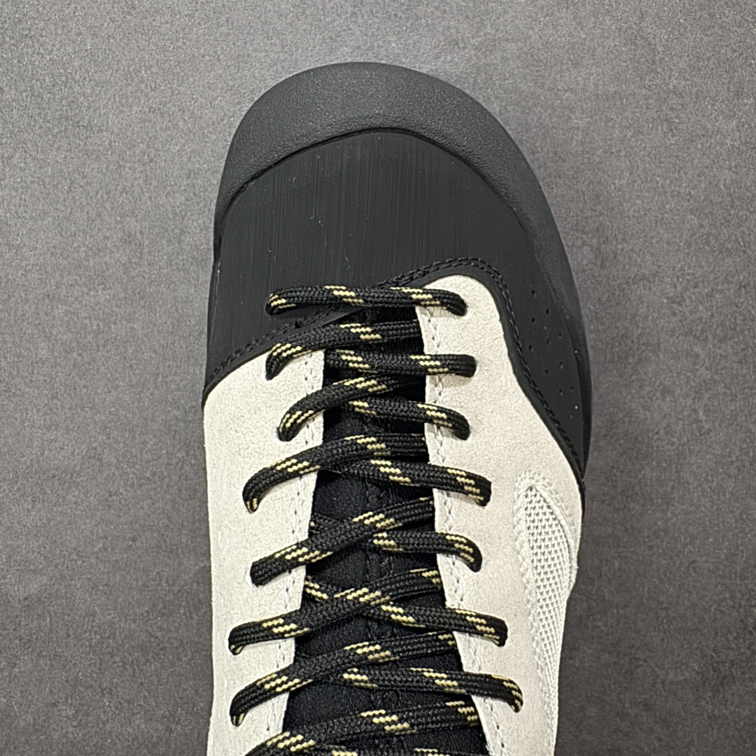 图片[8]-【公司级】科恩Keen Jasper Suede Sneakers 贾斯珀系列复古低帮户外风露营徒步登山运动训练鞋“绒面芥末黄黑”1022268 男女鞋采用环保绒面革鞋面材质#内嵌高密度EVA发泡缓震脚垫#外置一体式包裹防滑防剐蹭耐磨橡胶大底 向经典的90年代致敬！山系神级鞋履,美国人气户外品牌 说到 KEEN 这个户外品牌，除了之前介绍过的经典凉鞋 KEEN NEWPORT 之外，另一双具有10年历史的 JASPER 也是非常值得大家关注的经典户外鞋 ，号称山系神级鞋履的JASPER，一直都是热门的长青款户外鞋，不管是登山还是日常穿搭都非常适合，街头也早已穿搭到爆了，可以说是每位户外人必备一双的户外鞋！ 适逢 JASPER 10周年，KEEN 也推出6款新色，不对称双色设计，加上经典的90年代户外流行色系，这样的配置复古但不流俗。 尺码：36-45 编码：JJB260270-选品中心