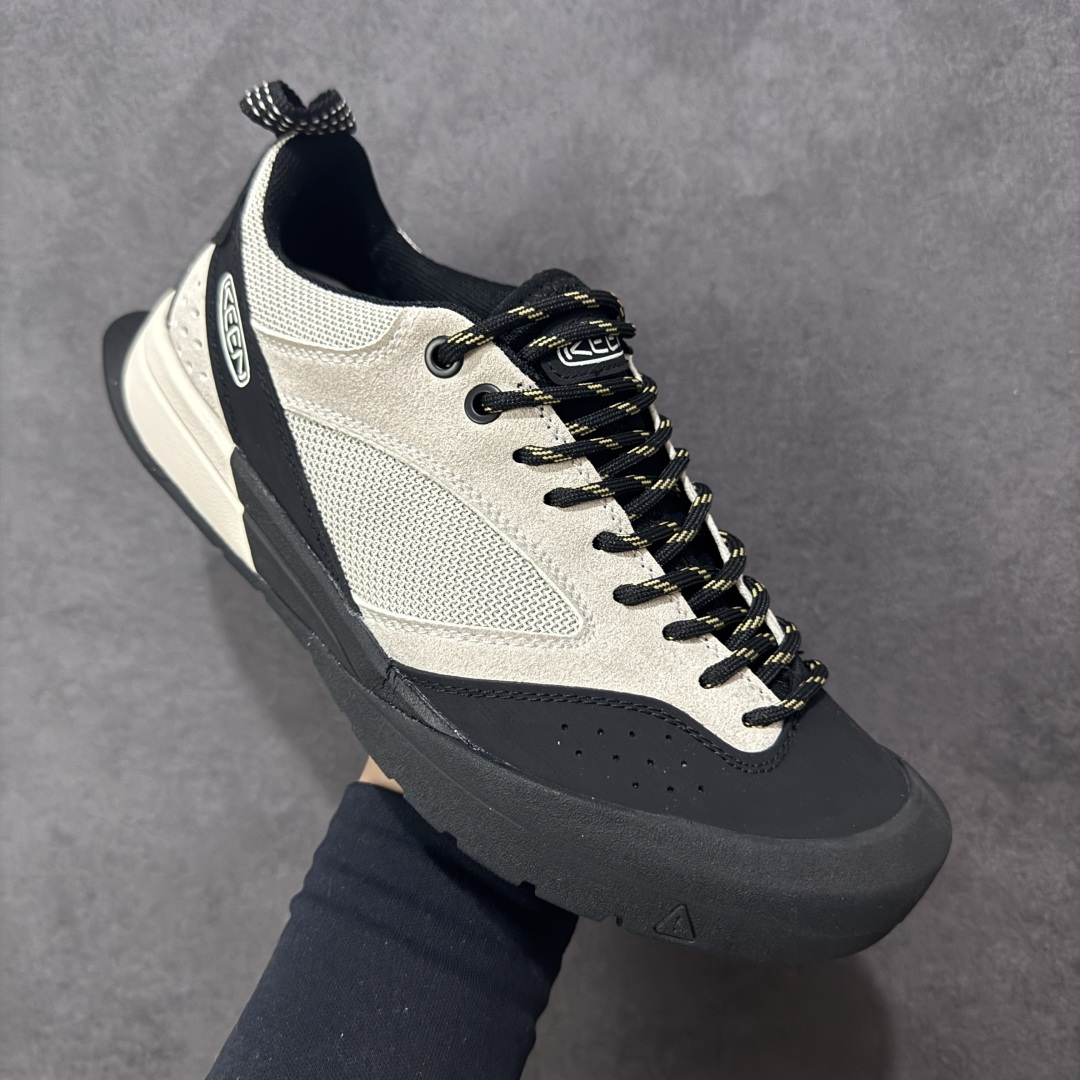 图片[3]-【公司级】科恩Keen Jasper Suede Sneakers 贾斯珀系列复古低帮户外风露营徒步登山运动训练鞋“绒面芥末黄黑”1022268 男女鞋采用环保绒面革鞋面材质#内嵌高密度EVA发泡缓震脚垫#外置一体式包裹防滑防剐蹭耐磨橡胶大底 向经典的90年代致敬！山系神级鞋履,美国人气户外品牌 说到 KEEN 这个户外品牌，除了之前介绍过的经典凉鞋 KEEN NEWPORT 之外，另一双具有10年历史的 JASPER 也是非常值得大家关注的经典户外鞋 ，号称山系神级鞋履的JASPER，一直都是热门的长青款户外鞋，不管是登山还是日常穿搭都非常适合，街头也早已穿搭到爆了，可以说是每位户外人必备一双的户外鞋！ 适逢 JASPER 10周年，KEEN 也推出6款新色，不对称双色设计，加上经典的90年代户外流行色系，这样的配置复古但不流俗。 尺码：36-45 编码：JJB260270-选品中心