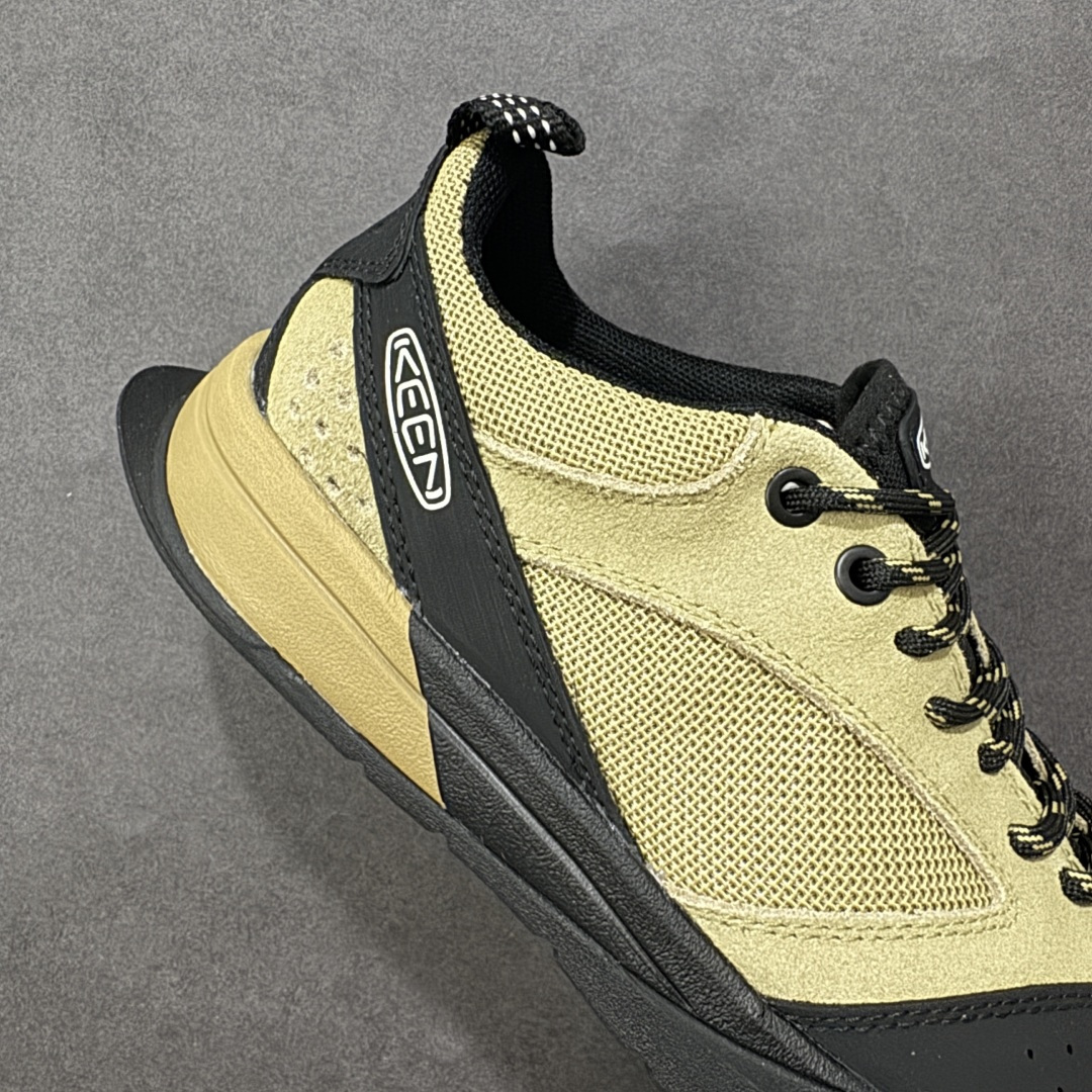 图片[6]-【公司级】科恩Keen Jasper Suede Sneakers 贾斯珀系列复古低帮户外风露营徒步登山运动训练鞋“绒面芥末黄黑”1022268 男女鞋采用环保绒面革鞋面材质#内嵌高密度EVA发泡缓震脚垫#外置一体式包裹防滑防剐蹭耐磨橡胶大底❗向经典的90年代致敬！山系神级鞋履,美国人气户外品牌 说到 KEEN 这个户外品牌，除了之前介绍过的经典凉鞋 KEEN NEWPORT 之外，另一双具有10年历史的 JASPER 也是非常值得大家关注的经典户外鞋 ，号称山系神级鞋履的JASPER，一直都是热门的长青款户外鞋，不管是登山还是日常穿搭都非常适合，街头也早已穿搭到爆了，可以说是每位户外人必备一双的户外鞋！ 适逢 JASPER 10周年，KEEN 也推出6款新色，不对称双色设计，加上经典的90年代户外流行色系，这样的配置复古但不流俗。 尺码：36-45 编码：JJB260270-选品中心