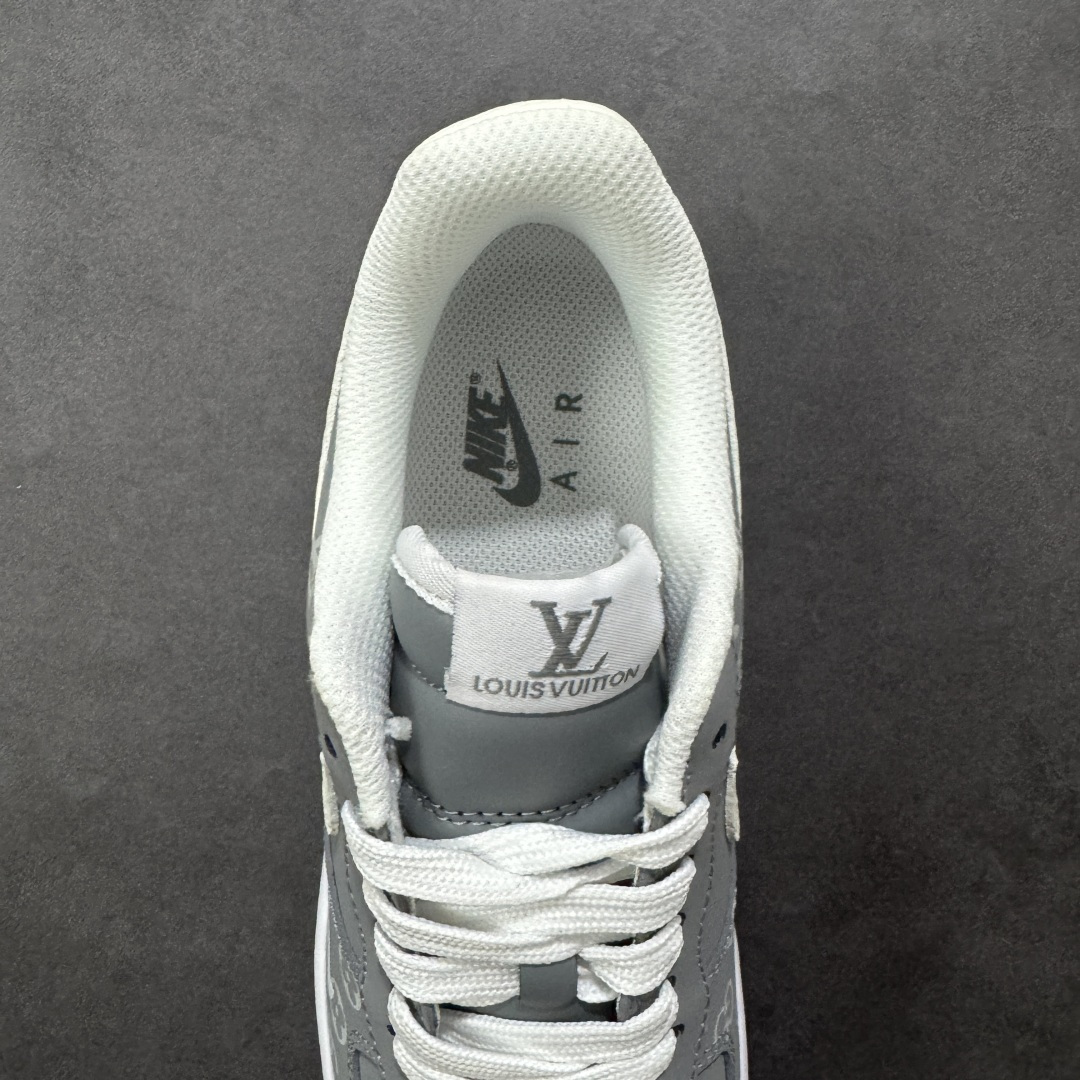 图片[7]-【定制版】NIke Air Force 1 \’07 Low LV联名–灰白印花 空军一号低帮 运动鞋 休闲鞋 高级夜光效果 折边针车 工艺难度大 原楦头原纸板 高端定制鞋盒 原厂鞋底 超高清洁度 细节完美 货号：NH0601-575 尺码：36 36.5 37.5 38 38.5 39 40 40.5 41 42 42.5 43 44 44.5 45 编码：HXSB310320-选品中心