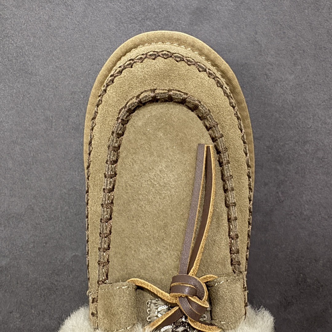 图片[8]-【X1纯原】全网热卖款最齐UGG130个配色市面顶级版本 UGG阿尔派半拖3CM中厚底女款小红书爆款8260 广州外贸大厂生产鞋头到鞋垫真羊皮毛一体独立外盒包装芯片带防水工艺区别市面任何版本 3cm厚底独立原版开发大底羊绒鞋垫冬季保暖外出家居都是很适合的选择进年uug推出款式系列局部偏向年轻消费者喜好也走到时尚潮流穿搭的前沿鞋身材质防泼水涂层翻毛皮鞋面17毫米UGGPURE™植入式羊毛内底轻便防滑舒适橡胶外底带有品牌LOGO商标带全套包装 尺码：353637383940-选品中心