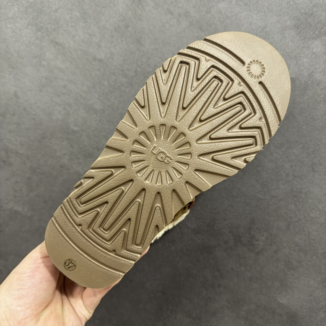 图片[9]-【X1纯原】全网最齐ugg130个配色市面顶级版本 UGG芙卡拉3cm厚底雪地靴女款3954 广州外贸大厂生产鞋头到鞋垫真羊皮毛一体独立外盒包装芯片带防水工艺区别市面任何版本 独立原版开发大底羊绒鞋垫冬季保暖外出家居都是很适合的选择近年uug推出款式系列局部偏向年轻消费者喜好也走到时尚潮流穿搭的前沿鞋身材质防泼水涂层翻毛皮鞋面17毫米UGGPURE™植入式羊毛内底轻便防滑舒适橡胶外底带有品牌LOGO商标带全套包装 尺码：353637383940-选品中心