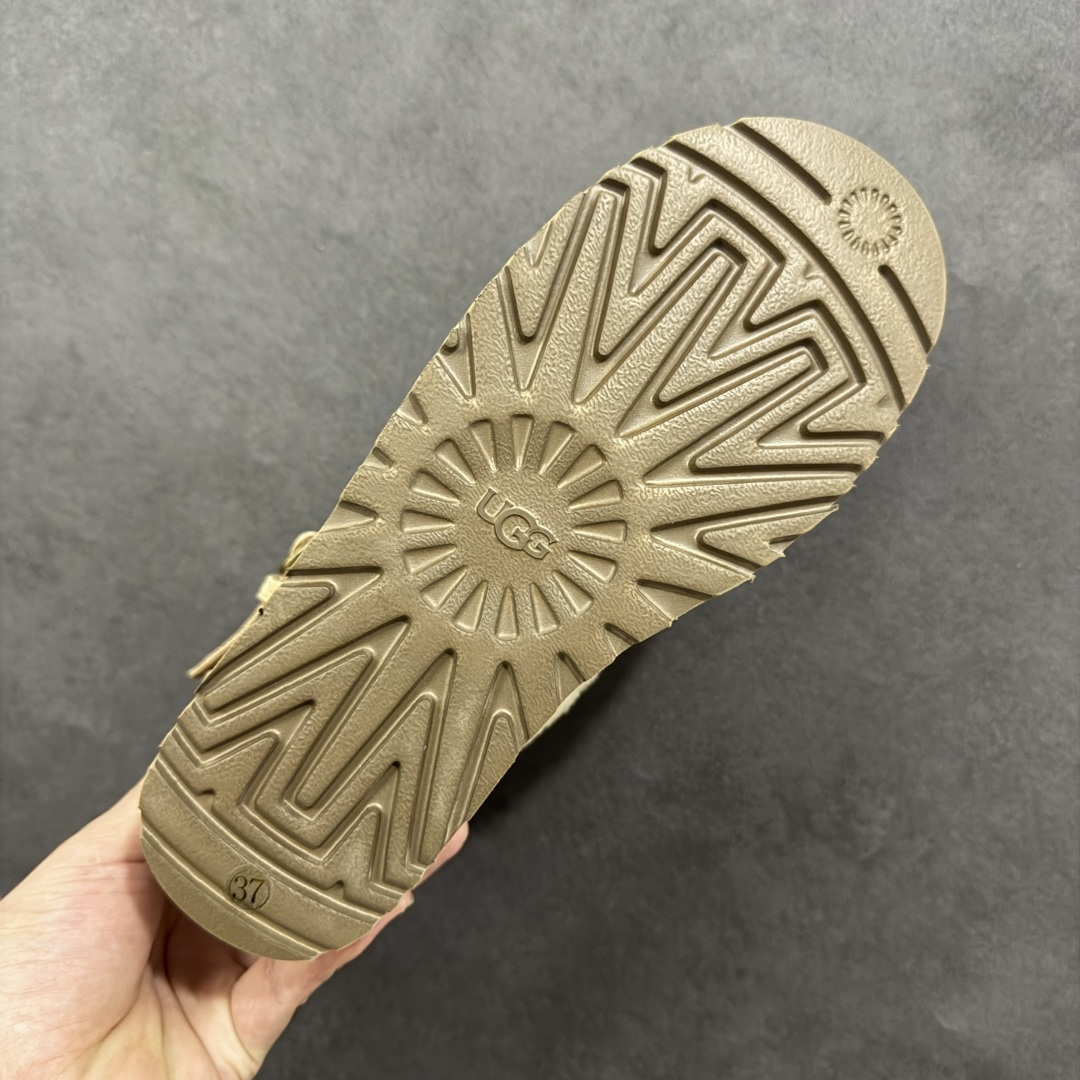 图片[9]-【X1纯原】全网热卖款最齐UGG130个配色市面顶级版本 UGG圆头搭扣3.5cm厚底雪地靴女款4041 广州外贸大厂生产鞋头到鞋垫真羊皮毛一体独立外盒包装芯片带防水工艺区别市面任何版本 独立原版开发大底羊绒鞋垫冬季保暖外出家居都是很适合的选择近年uug推出款式系列局部偏向年轻消费者喜好也走到时尚潮流穿搭的前沿鞋身材质防泼水涂层翻毛皮鞋面17毫米UGGPURE™植入式羊毛内底轻便防滑舒适橡胶外底带有品牌LOGO商标带全套包装 尺码：353637383940-选品中心