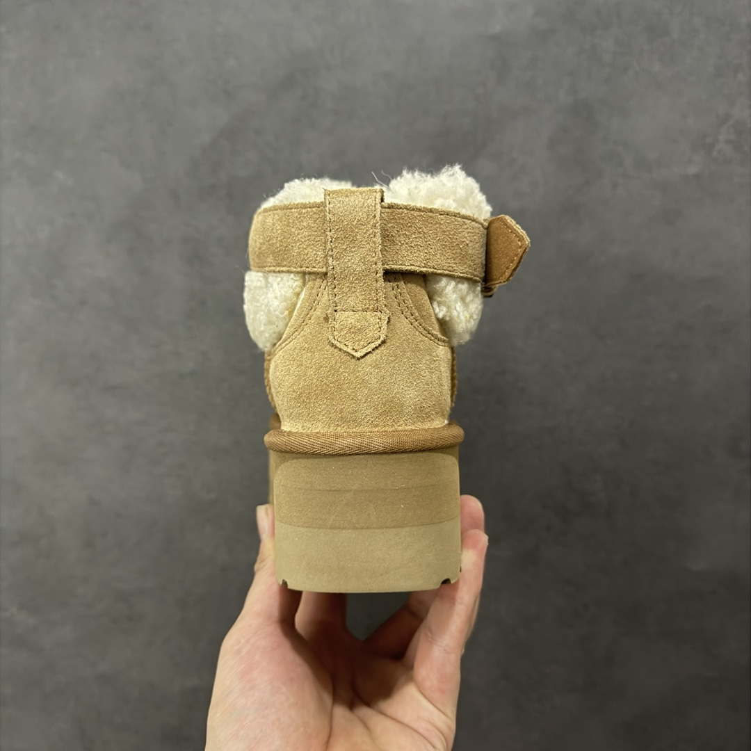 图片[4]-【X1纯原】全网热卖款最齐UGG130个配色市面顶级版本 UGG圆头搭扣3.5cm厚底雪地靴女款4041 广州外贸大厂生产鞋头到鞋垫真羊皮毛一体独立外盒包装芯片带防水工艺区别市面任何版本 独立原版开发大底羊绒鞋垫冬季保暖外出家居都是很适合的选择近年uug推出款式系列局部偏向年轻消费者喜好也走到时尚潮流穿搭的前沿鞋身材质防泼水涂层翻毛皮鞋面17毫米UGGPURE™植入式羊毛内底轻便防滑舒适橡胶外底带有品牌LOGO商标带全套包装 尺码：353637383940-选品中心