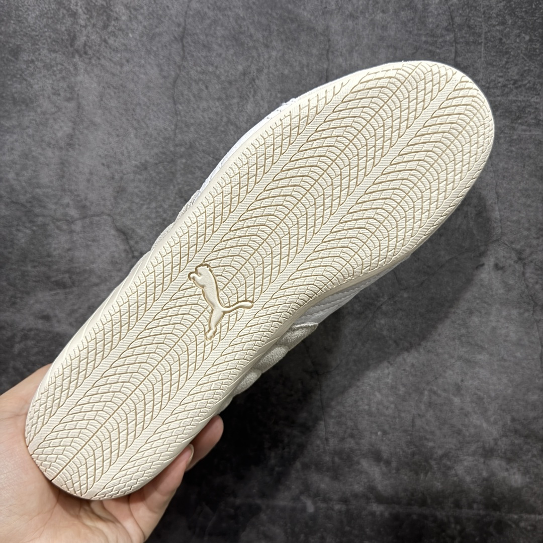 图片[9]-【纯原Z版】Puma Speedcat OG 彪马 防滑耐磨生活休闲 运动鞋 极速赛车系列 复古运动休闲跑鞋 充正版本 鞋面设计轻量透气 提供了舒适性和穿着感受 柔软内里材质 穿着更加舒适 橡胶鞋底提供持久的牵引力 货号：406329-23 尺码：35.5 36 37 37.5 38 38.5 39 40 40.5 41 42 42.5 43 44 45-选品中心