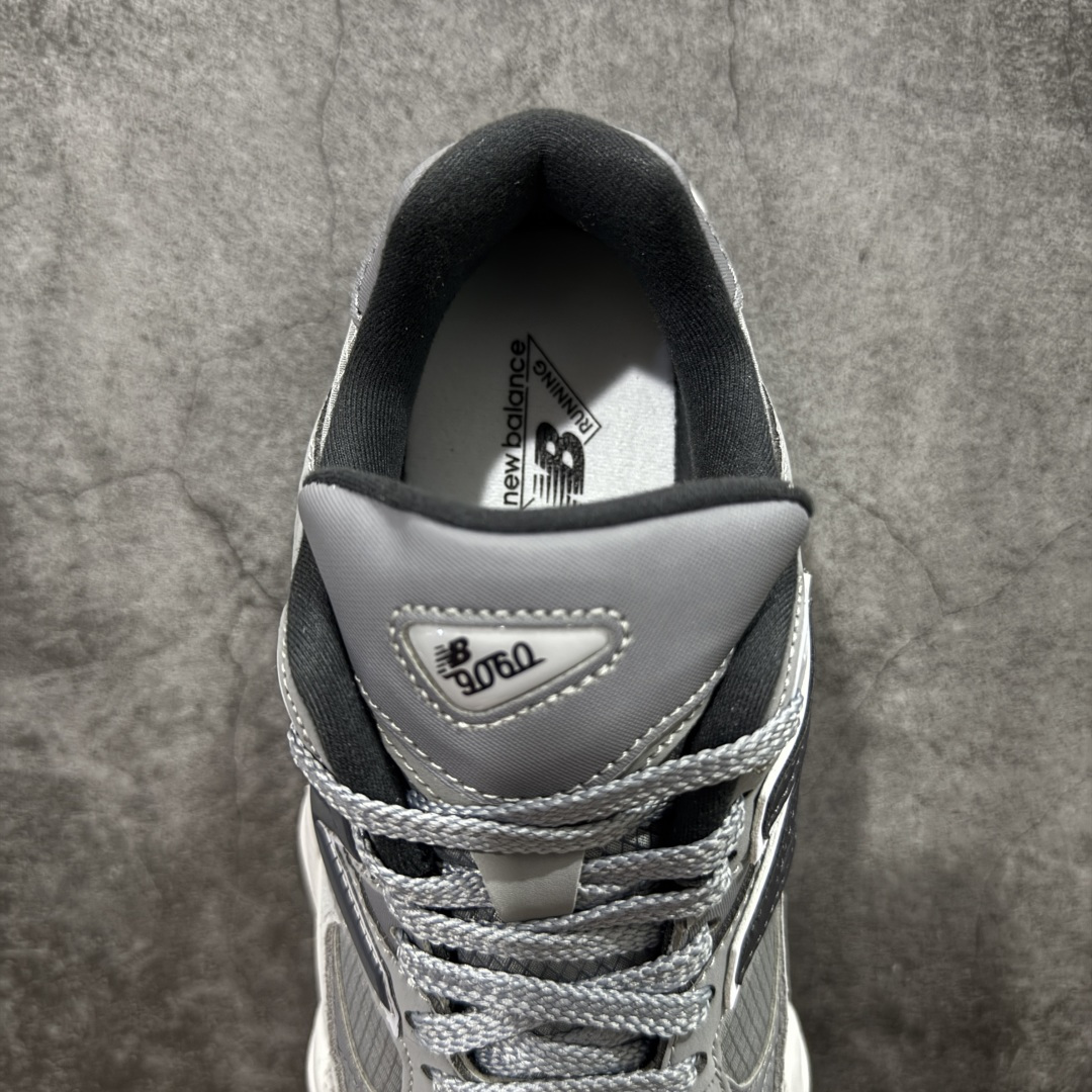 图片[8]-【纯原版】 New Balance NB9060 联名款 复古休闲运动慢跑鞋 灰色 U9060ORB 全套原楦原纸板原厂数据开发 进口三明治网面 原装进口翻毛皮料正确绒感卡色 正确中底拉帮中底网布细节 原厂标裁 带紫光防伪 定制后跟透明水晶模块 冲裁组合 大底贴合程度胶水上色把控完美 整洁度挑战全网艺术家 多道序QC把关品质完善 匠心打造 耗时两个月开发完成 工艺极其复杂难度可想而知 新开独立私模大底 全网唯一正确六层组合大底 高端零售专供产物 尺码：36 37 37.5 38 38.5 39 40 40.5 41 42 42.5 43 44 45 46.5-选品中心