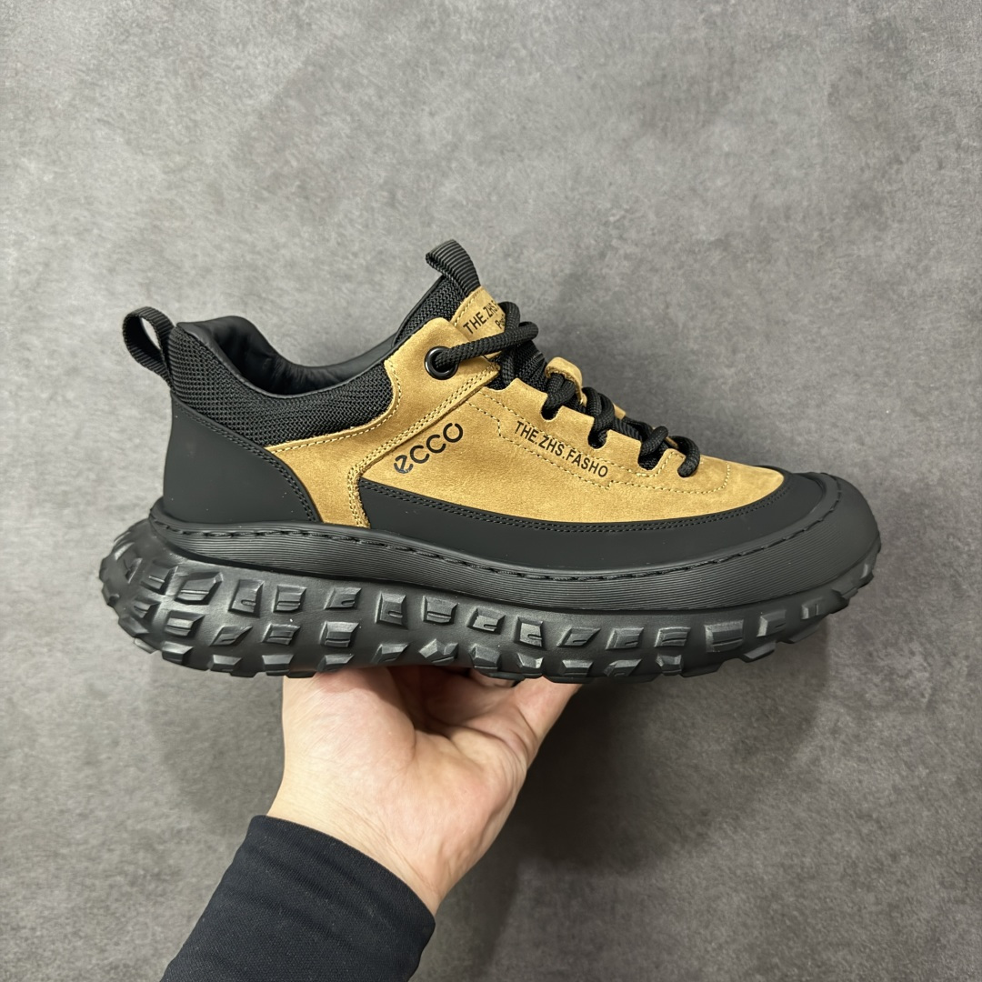 【广东纯原】ECCO爱步男款新款运动登山鞋 轻盈减震牛皮耐磨户外跑鞋 越野系列 甄选优质牛皮革搭配纺织衬里 防污透气，户外无忧 无惧旷野 提供出色的能量回弹和缓震支撑 长距离不累脚 驰骋百公里 直接注塑工艺连接鞋面与鞋底 一体成型，合脚稳固 贴合舒适 预防前冲 橡胶外底多地形适应，抓地耐磨 为每一次徒步提供稳定支撑 动态平衡 无惧陡坡 简约设计 穿型入野 尺码：38 39 40 41 42 43（皮鞋码） 编码：TLB350360-选品中心
