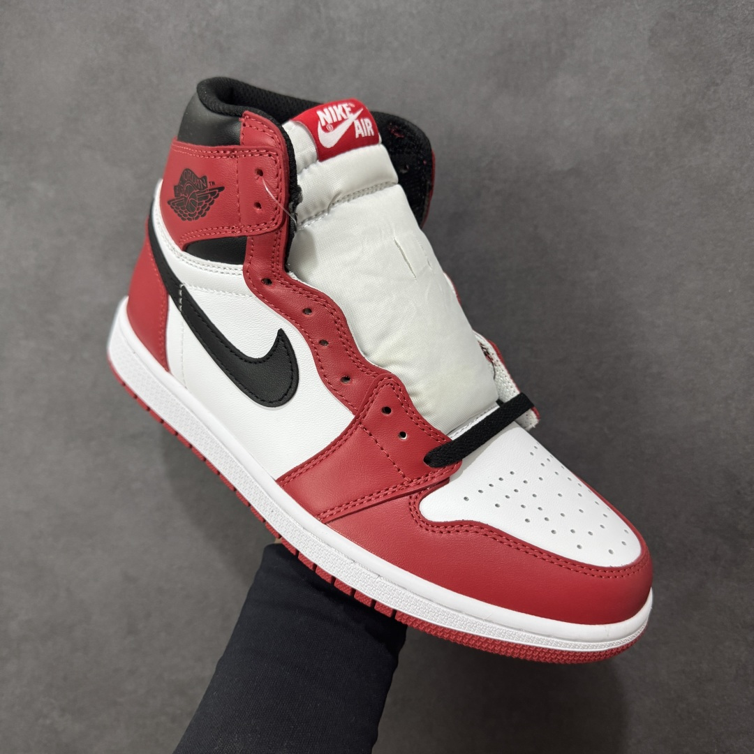 图片[3]-【公司级头层版】Air Jordan 1 High OG 高帮 芝加哥 AJ1 乔丹1代 aj1 乔1 高邦 金人吊牌 乔丹篮球鞋系列555088-101 采用正确头层皮组合荔枝纹头层皮革鞋面材质 中底注胶孔及缜密中底拉帮工艺 内置气垫及耐磨橡胶大底 尺码：36-47-选品中心