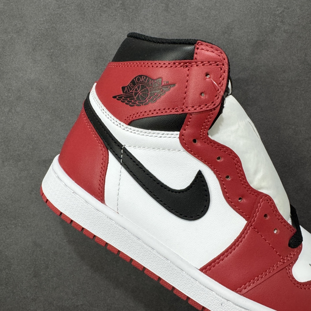 图片[6]-【公司级头层版】Air Jordan 1 High OG 高帮 芝加哥 AJ1 乔丹1代 aj1 乔1 高邦 金人吊牌 乔丹篮球鞋系列555088-101 采用正确头层皮组合荔枝纹头层皮革鞋面材质 中底注胶孔及缜密中底拉帮工艺 内置气垫及耐磨橡胶大底 尺码：36-47-选品中心