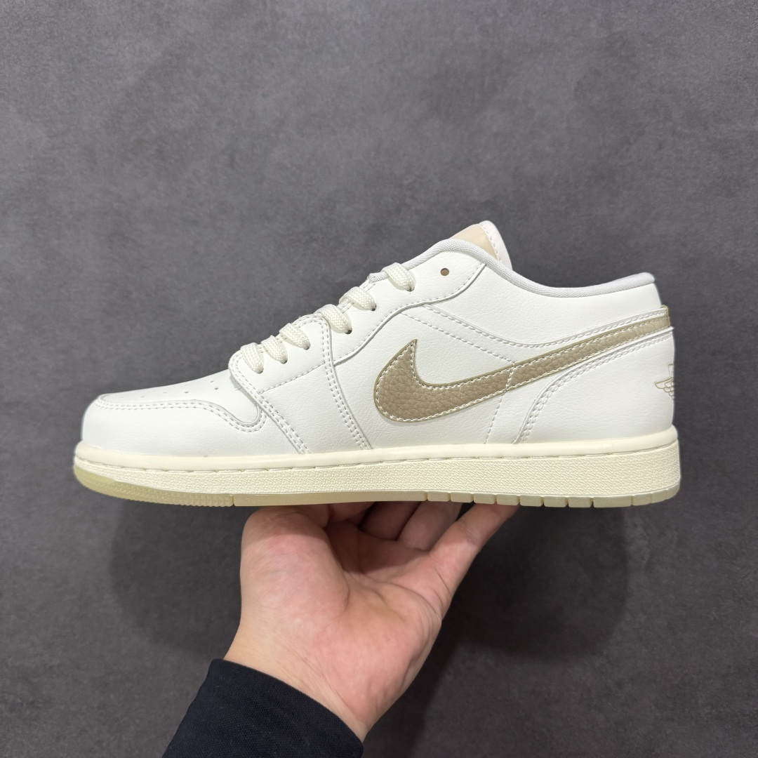 图片[2]-【K版纯原】Air Jordan AJ1 Low 低帮 HV5157-100 全新流水线出品 市场第二梯队最强版 全部原鞋开发 原楦原纸板开发 全鞋电脑针车 原厂内置全掌气垫 原盒内在原标 唯一Zp原版鞋带绑法 免检产品 全新2022版型 全头层皮料 完美零毛边处理 原厂配置全掌气垫 价格定位良心 新配色陆续出货 尺码：36-46-选品中心