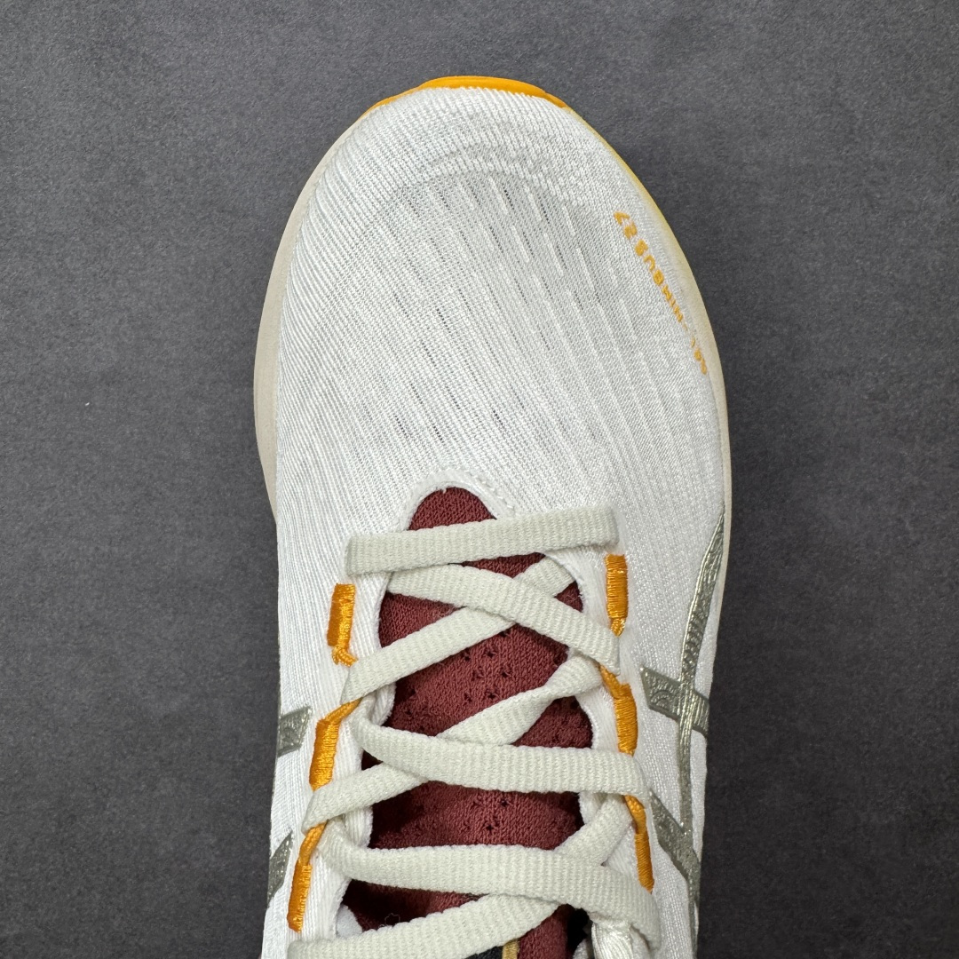 图片[8]-【公司级】Asics GEL-NIMBUS 27 复古休闲运动鞋 ASICS(亚瑟士） 是日本实业家鬼冢喜八郎创立的跑鞋运动品牌，名宇想法源自著名的拉丁谚语“AnimaSana In Corpore Sano”，意为“健全的精神寓于强健的体魄”。正如其名字的含义，ASICS亚瑟士一直坚信保持身体的健康与活力是打造健康快乐的生活方式的最佳途径。亚瑟士的跑鞋、篮球鞋等系列集专业与美貌于一身，拥有极高的热度 尺码：36 37 37.5 38 39 39.5 40 40.5 41.5 42 42.5 43.5 44 45 编码：AMB250260-选品中心