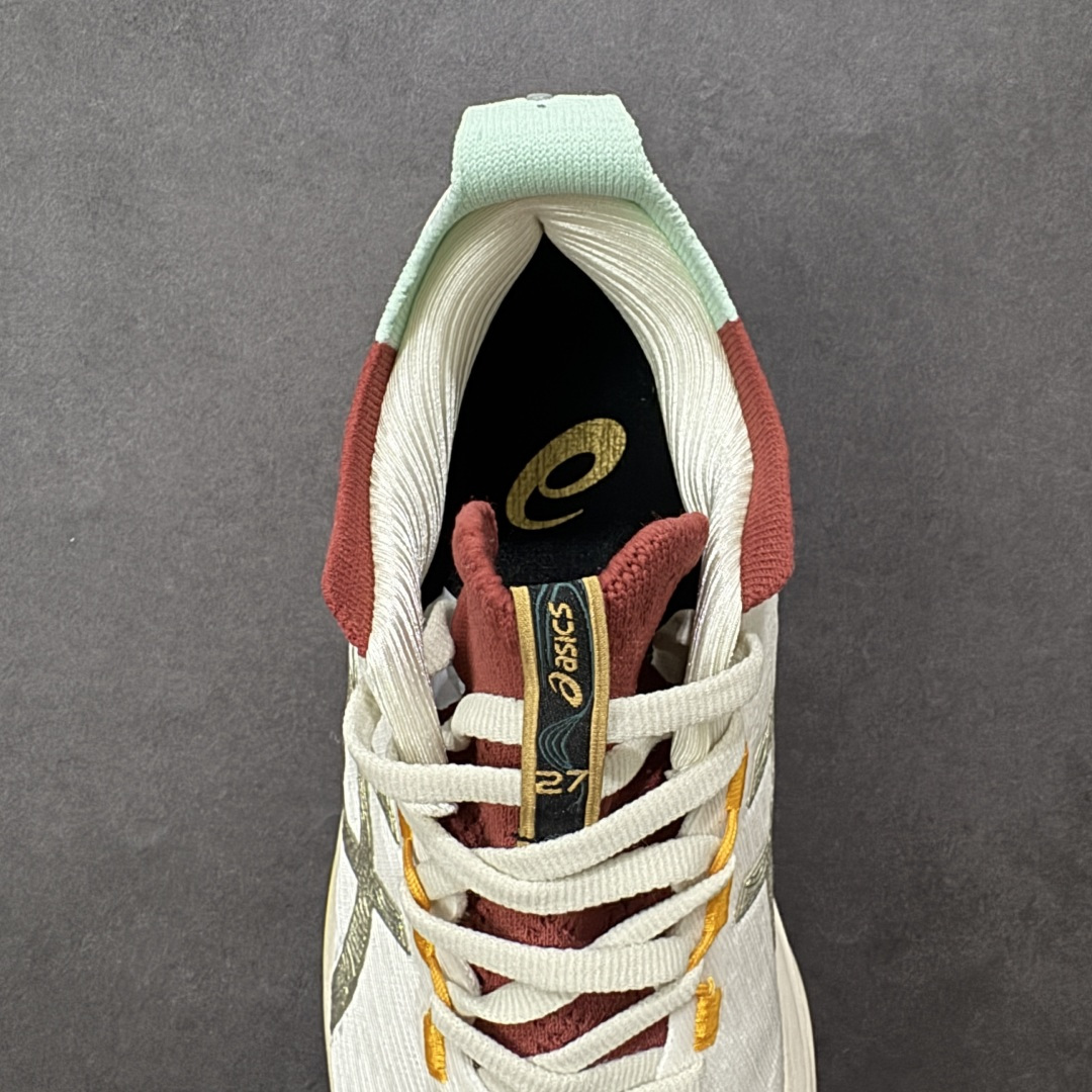 图片[7]-【公司级】Asics GEL-NIMBUS 27 复古休闲运动鞋 ASICS(亚瑟士） 是日本实业家鬼冢喜八郎创立的跑鞋运动品牌，名宇想法源自著名的拉丁谚语“AnimaSana In Corpore Sano”，意为“健全的精神寓于强健的体魄”。正如其名字的含义，ASICS亚瑟士一直坚信保持身体的健康与活力是打造健康快乐的生活方式的最佳途径。亚瑟士的跑鞋、篮球鞋等系列集专业与美貌于一身，拥有极高的热度 尺码：36 37 37.5 38 39 39.5 40 40.5 41.5 42 42.5 43.5 44 45 编码：AMB250260-选品中心