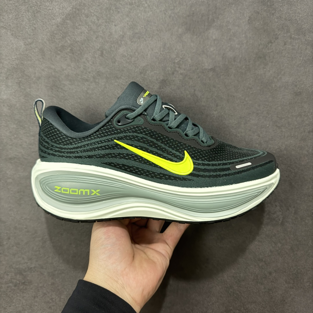 【公司级】Nike VOMERO PLUS轻盈跑鞋 公司级顶级版本 Nike VOMERO 18 舒适百搭防滑耐磨 低帮 休闲跑步鞋男女同款 货号：HV8150-300 尺码：40-45-选品中心